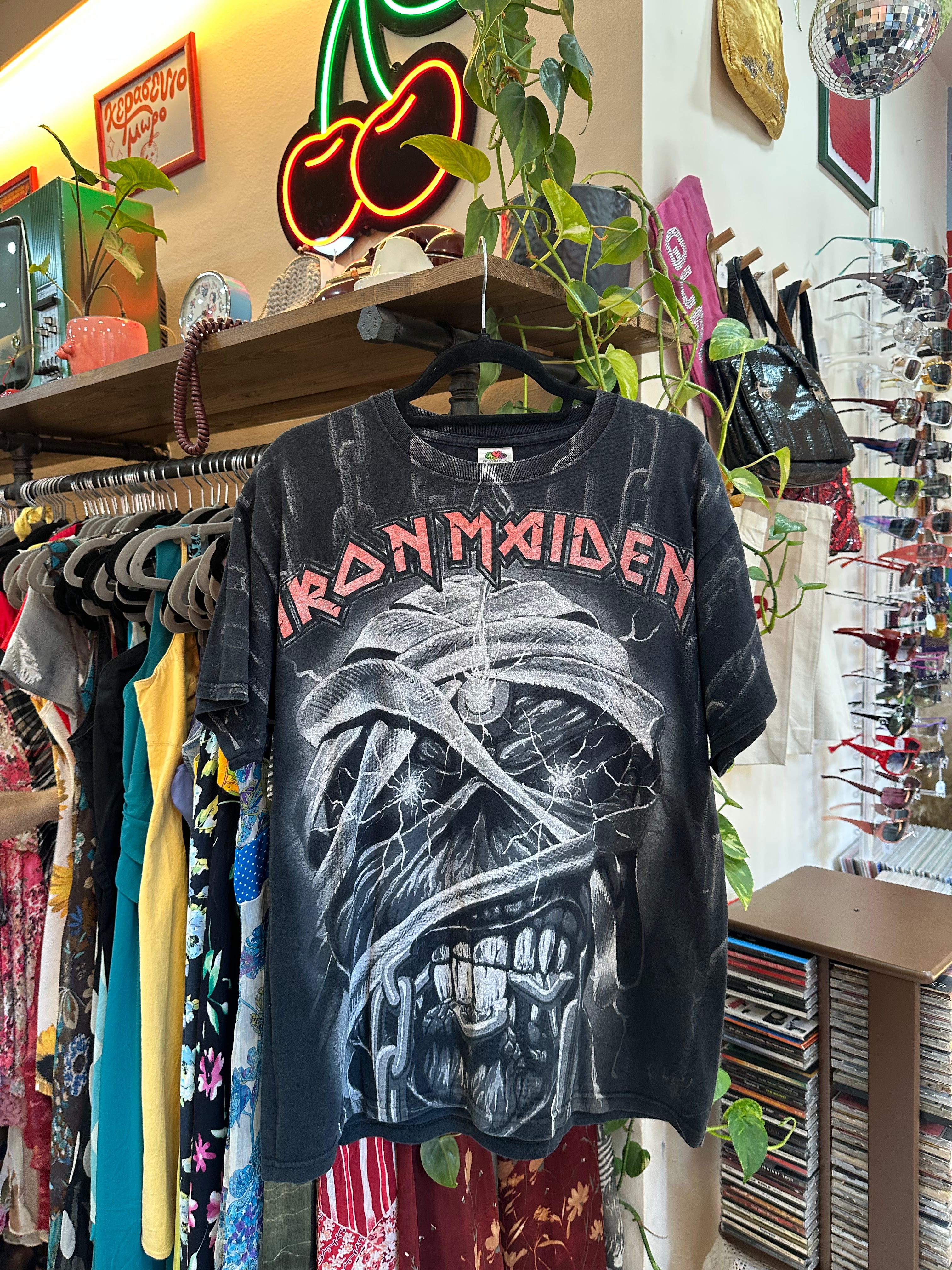 Iron Maiden fruit of the loom t-shirt (L)