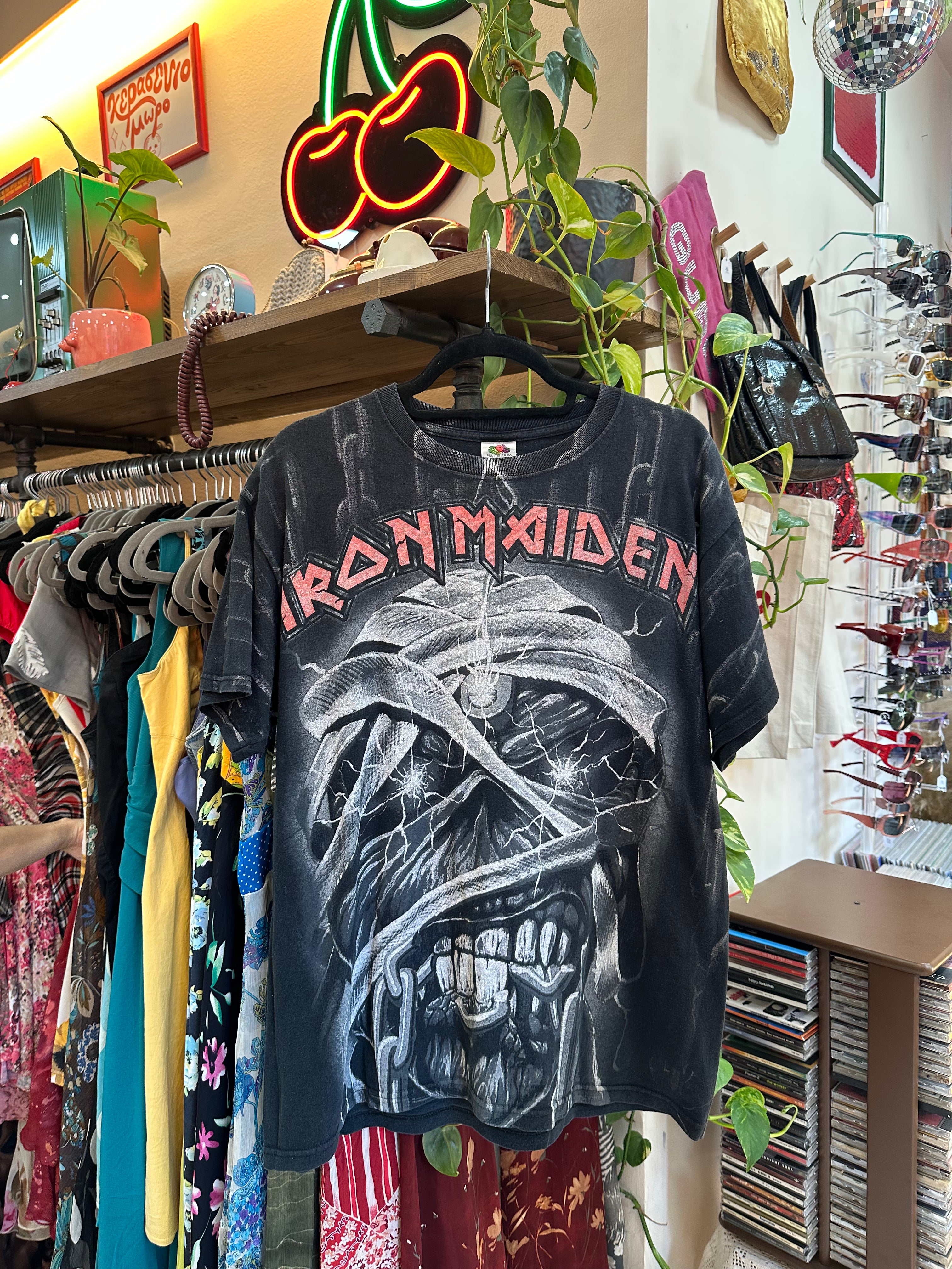 Iron Maiden fruit of the loom t-shirt (L)