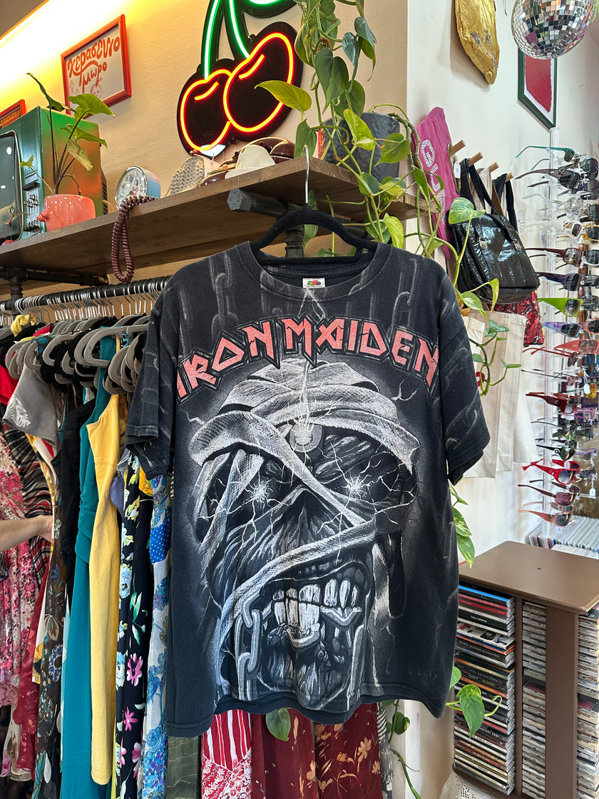 Iron Maiden fruit of the loom t-shirt (L)