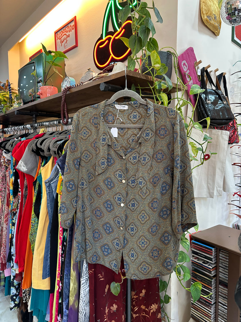 Max Mara 100% woman’s silk shirt (M)