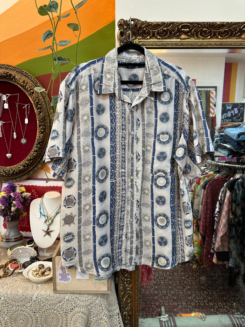 Men’s Vintage 100% silk 90s style shirt (XL)