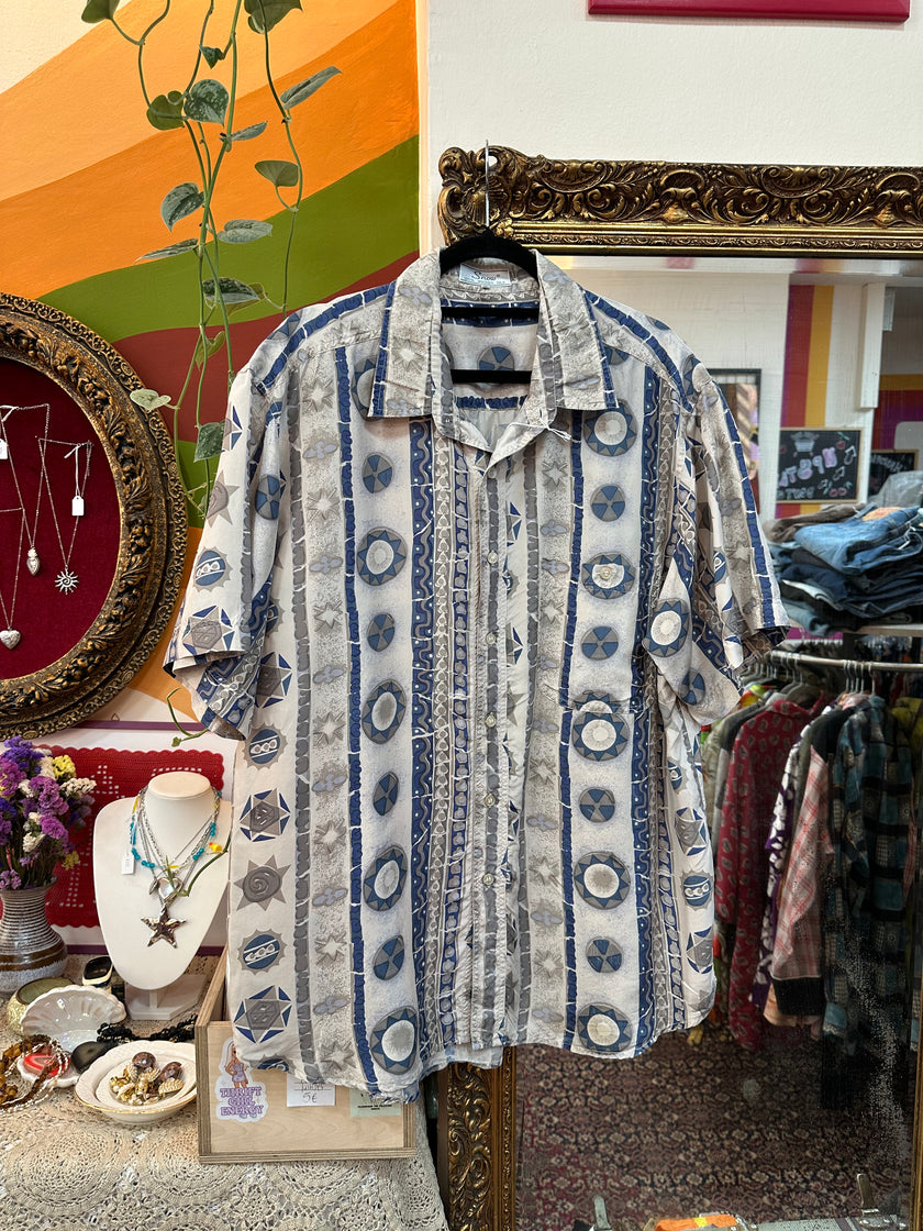 Men’s Vintage 100% silk 90s style shirt (XL)