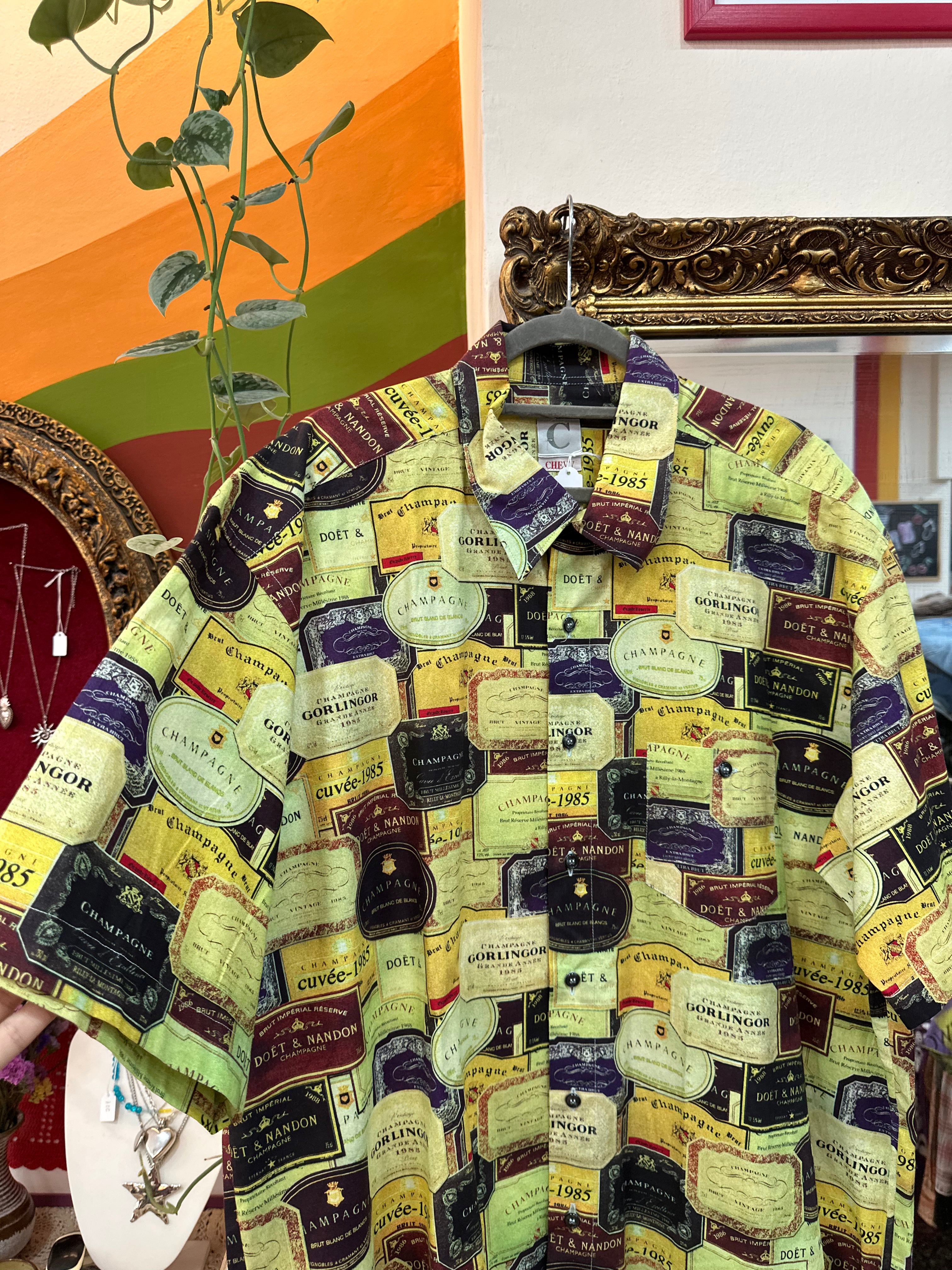 Men’s Chevy funky patterned shirt (XL)