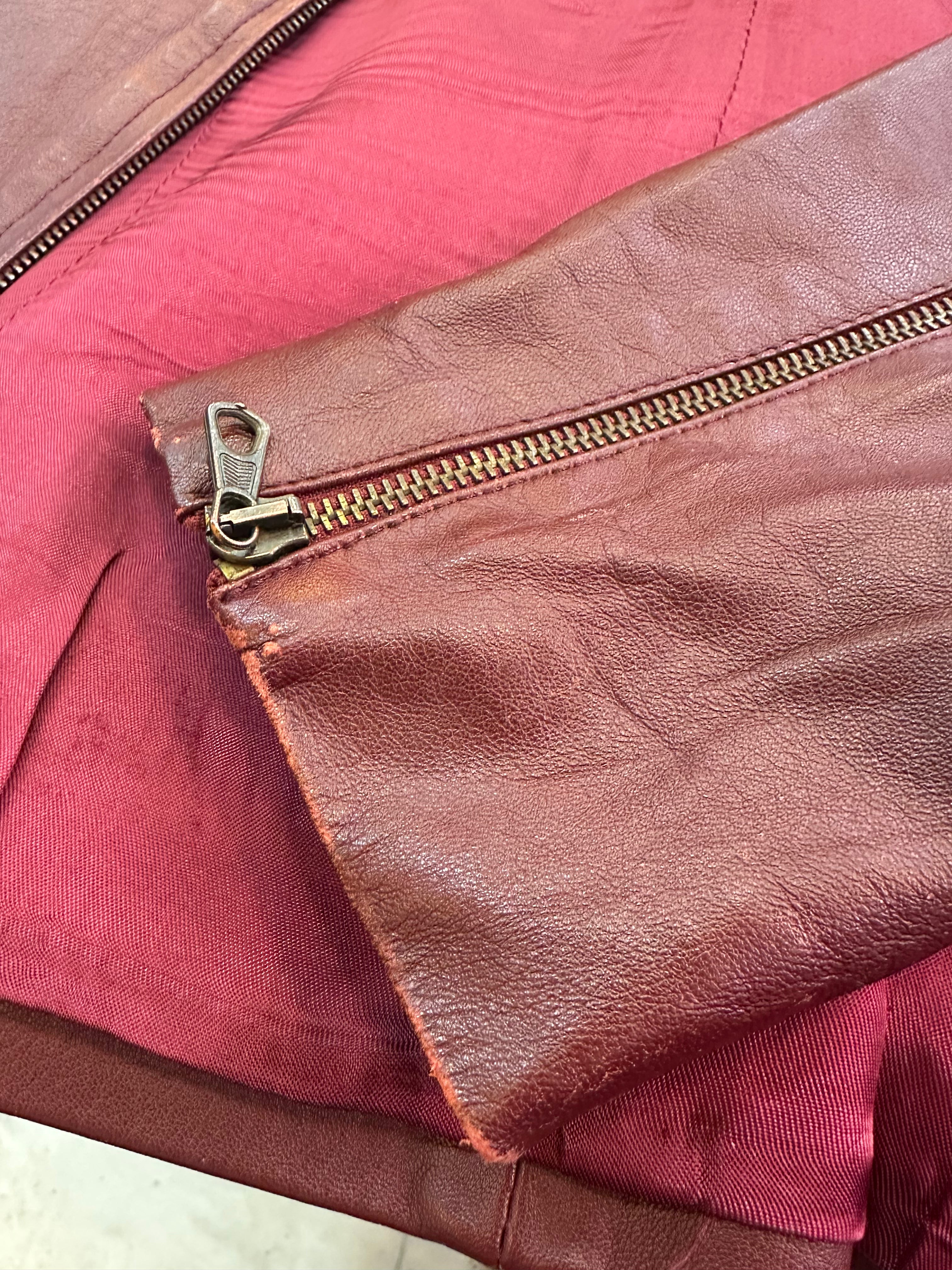 Vintage burgundy genuine leather jacket (M/L)