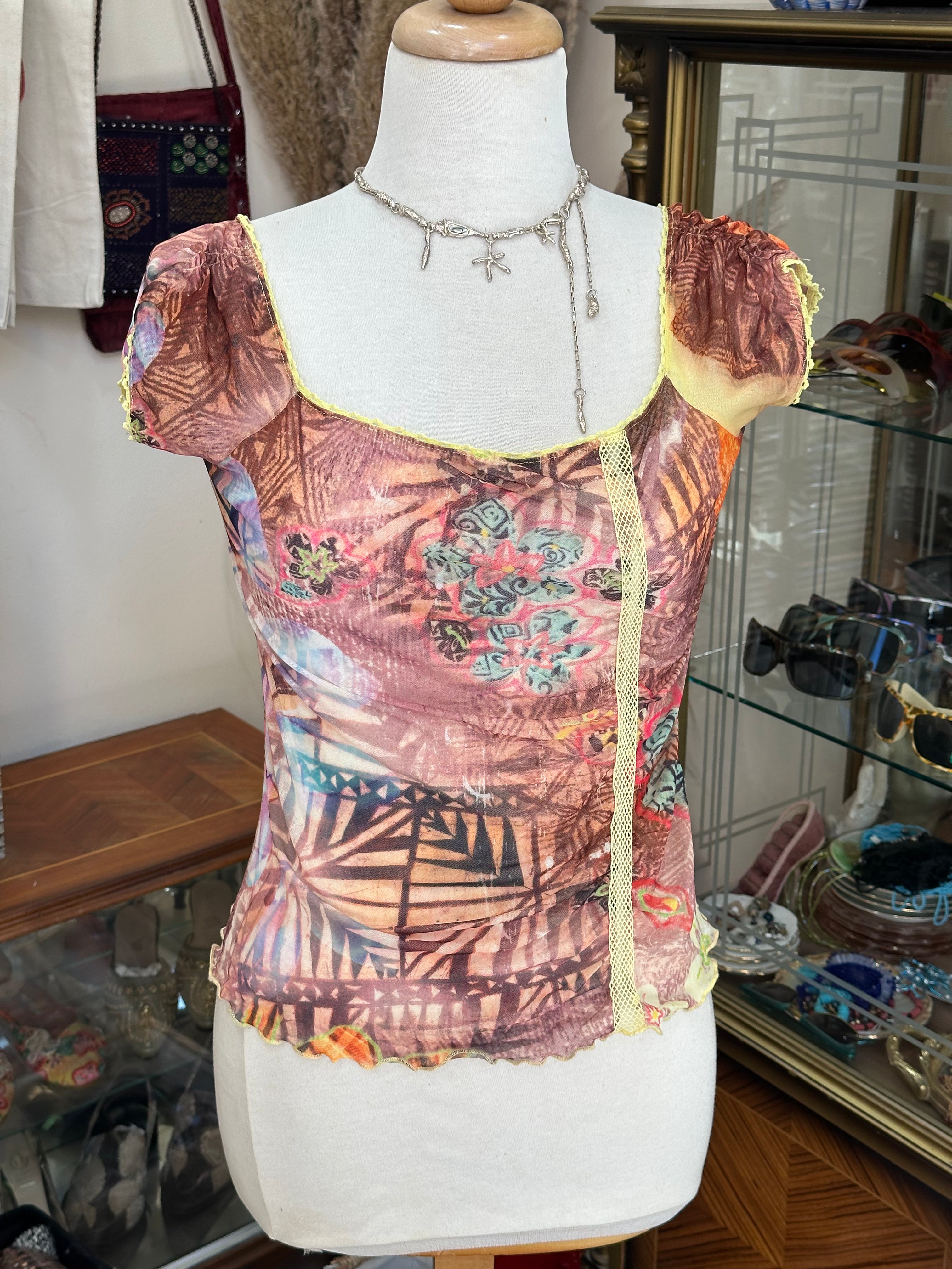 Super cute mesh top (M/L)