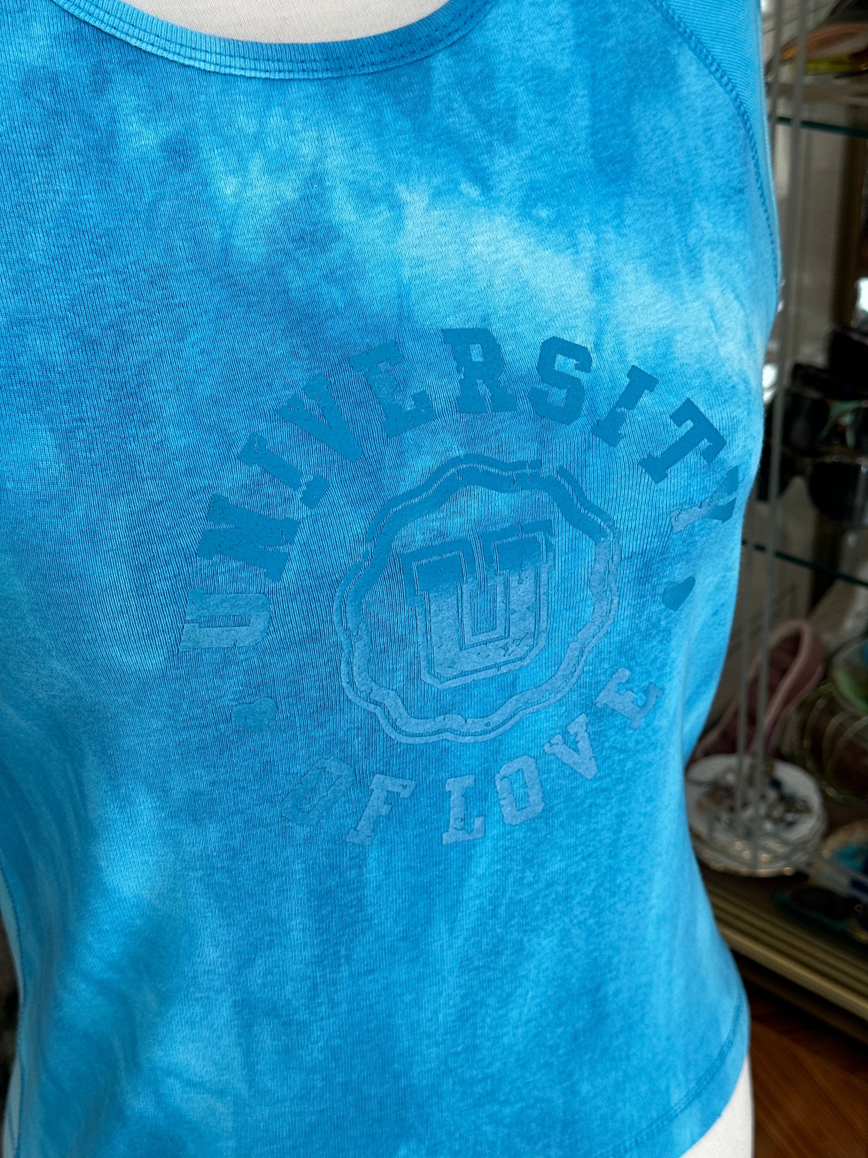 Super cute sleeveless tie dye top (L)