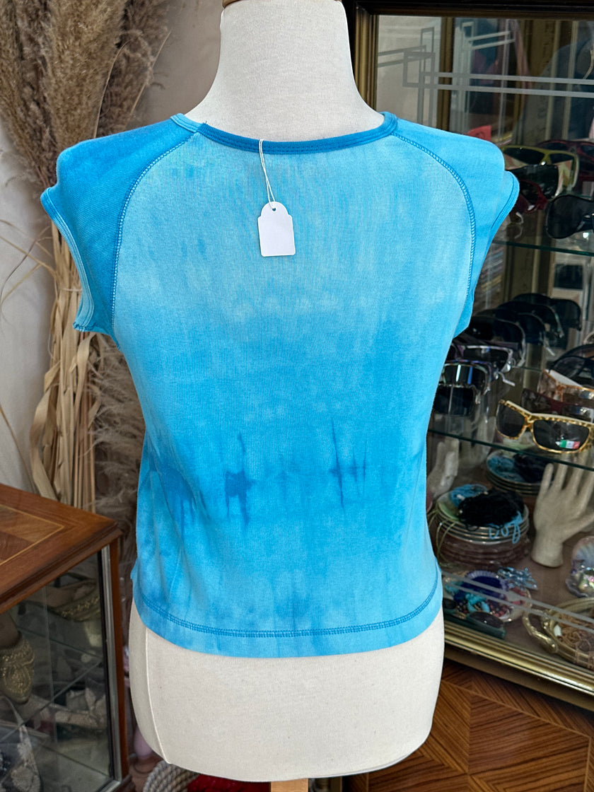 Super cute sleeveless tie dye top (L)