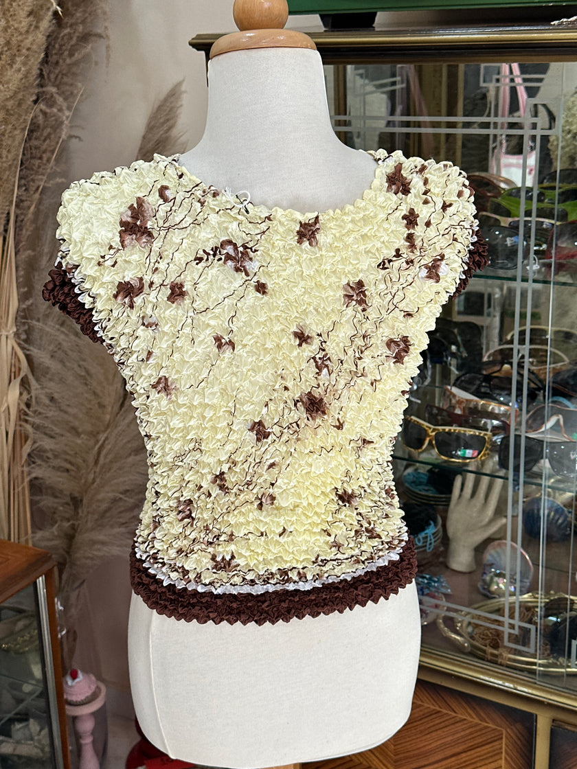 Super cute popcorn top (one size)