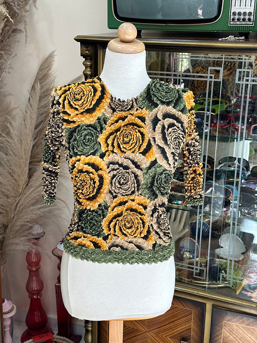 Stunning floral popcorn top (one size)