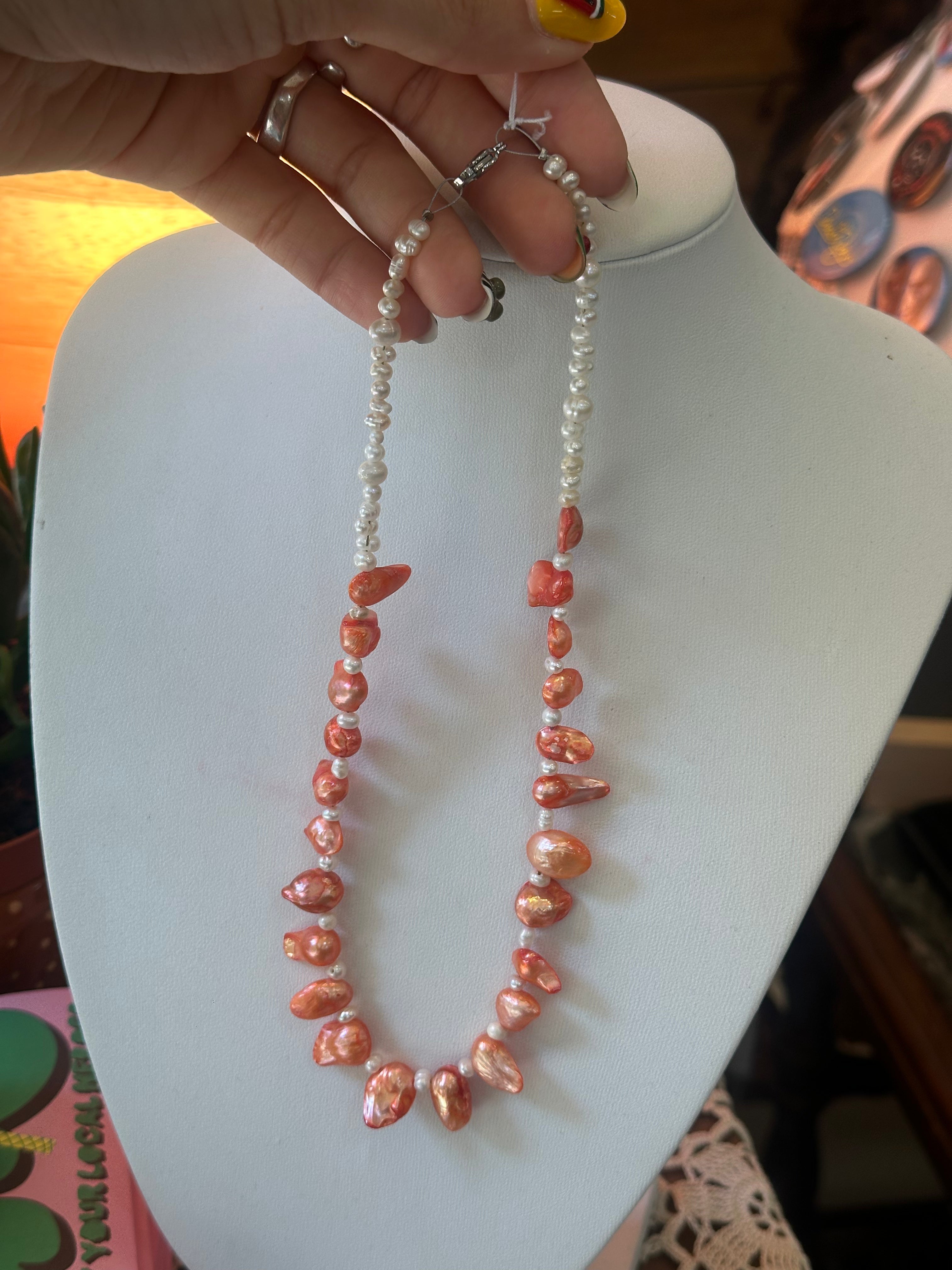 Handmade natural freshwater pearl necklace