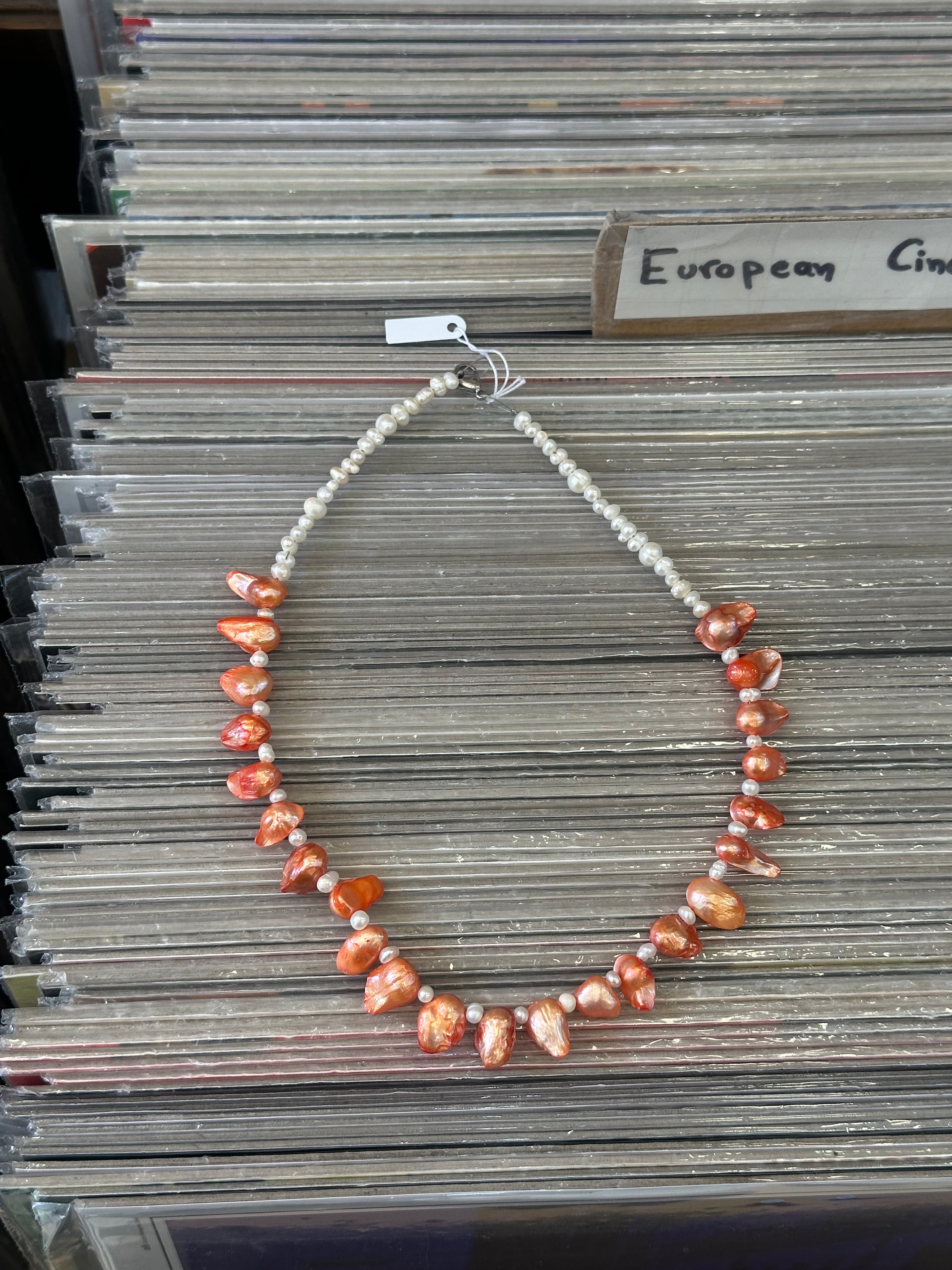 Handmade natural freshwater pearl necklace