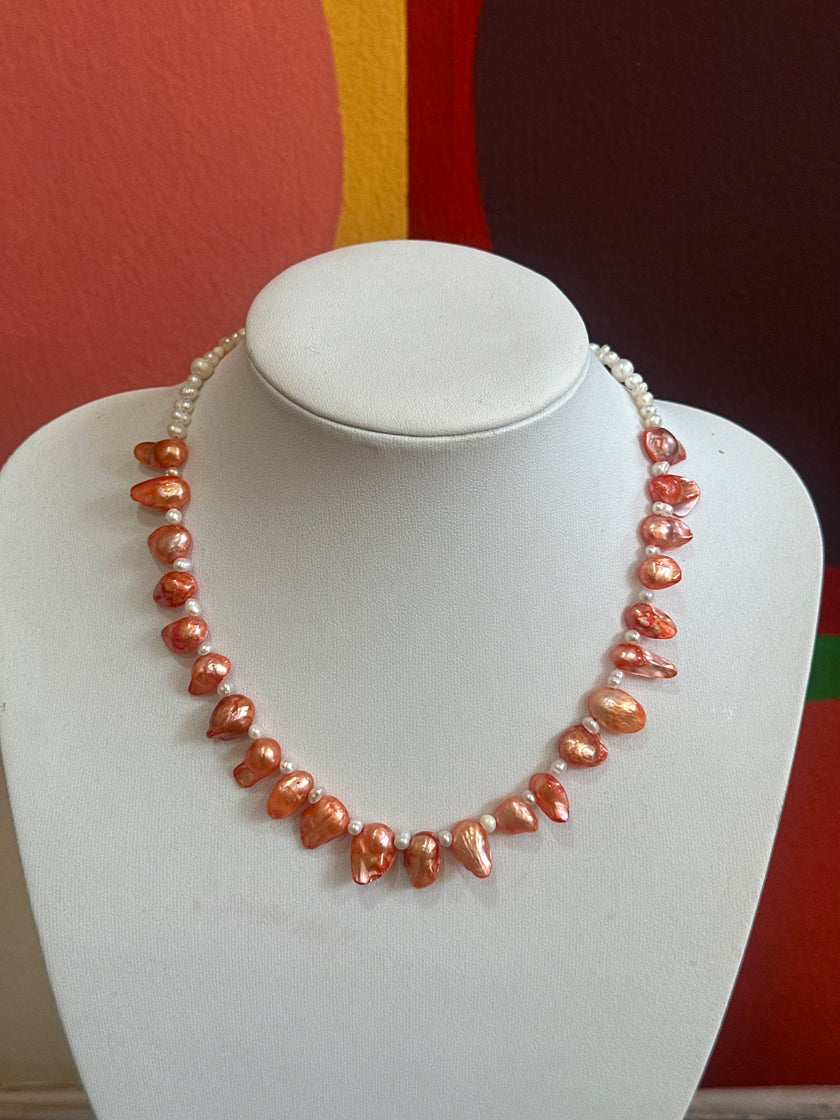 Handmade natural freshwater pearl necklace