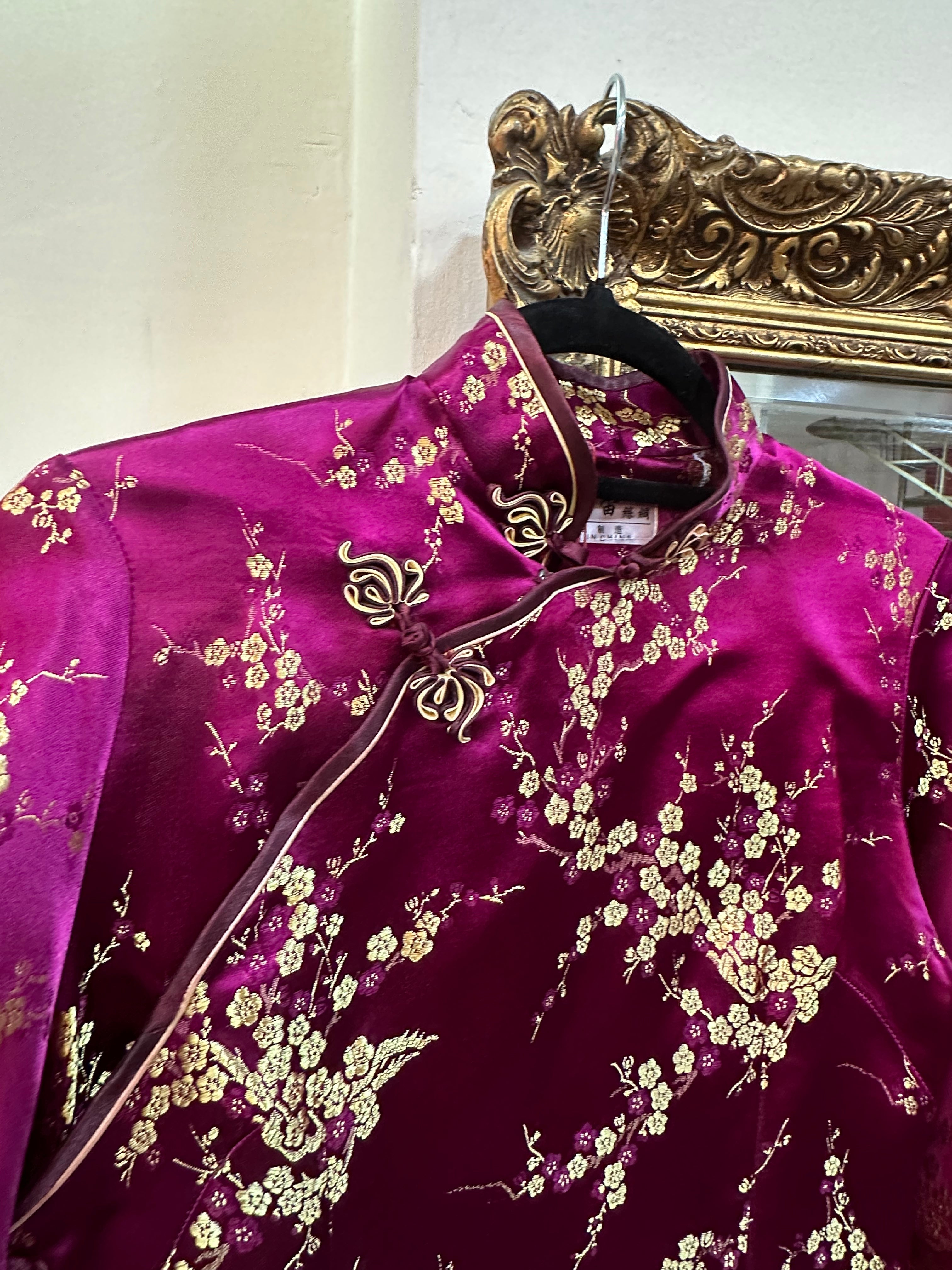 Stunning silk long sleeve purple qipao top
