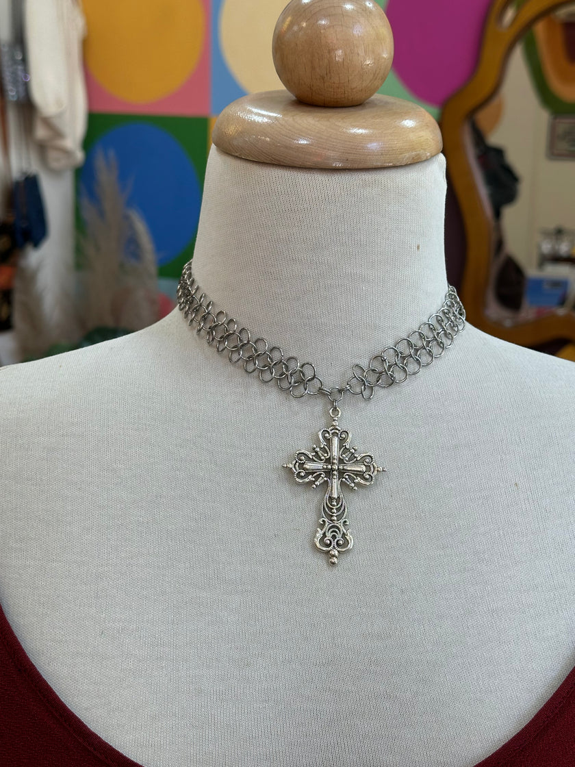SUGARBLAZE cross chocker