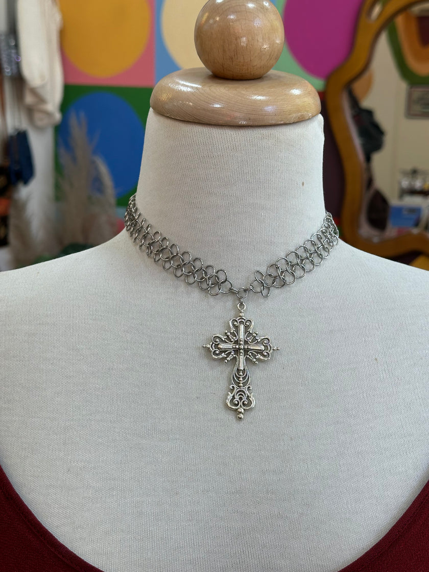 SUGARBLAZE cross chocker