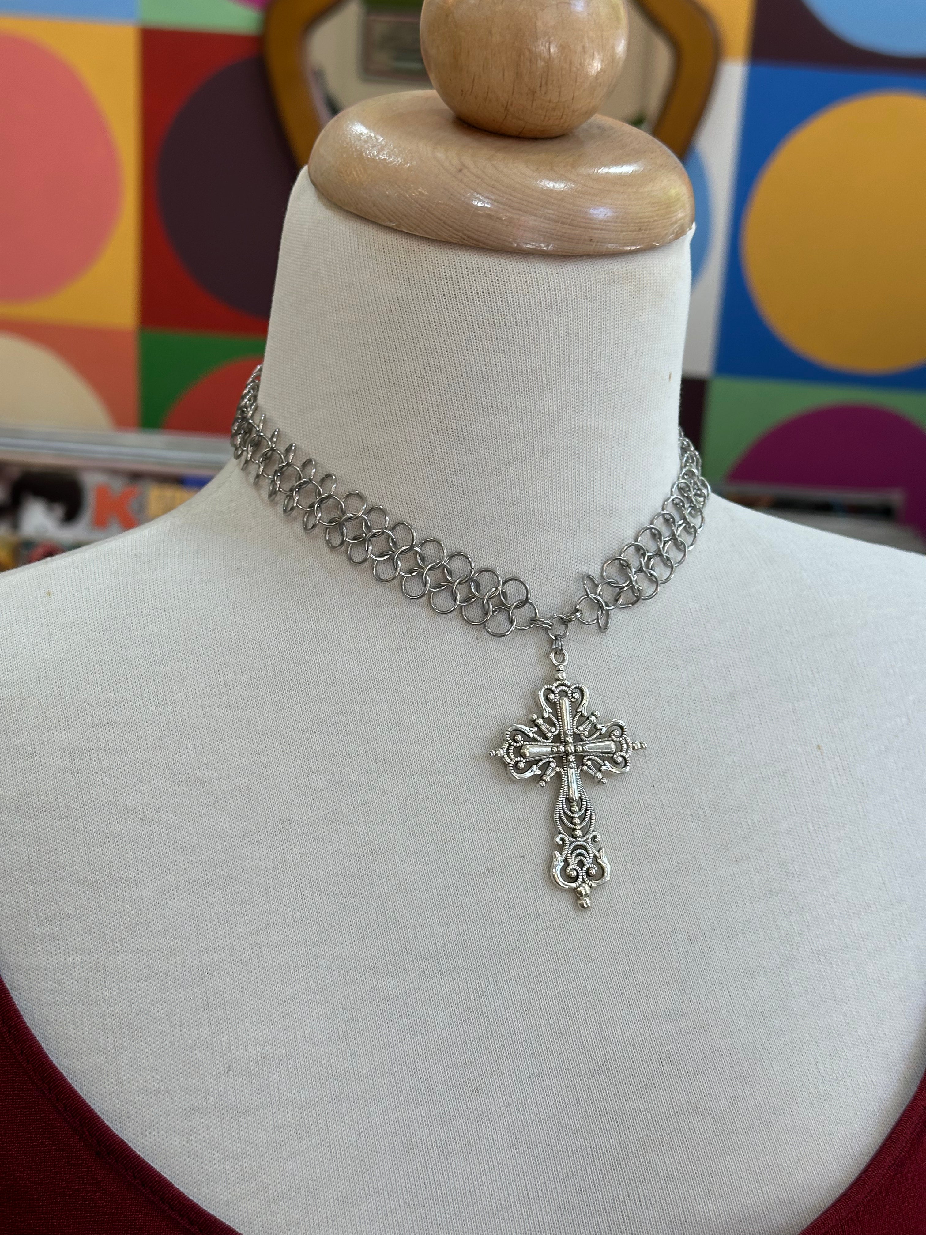SUGARBLAZE cross chocker