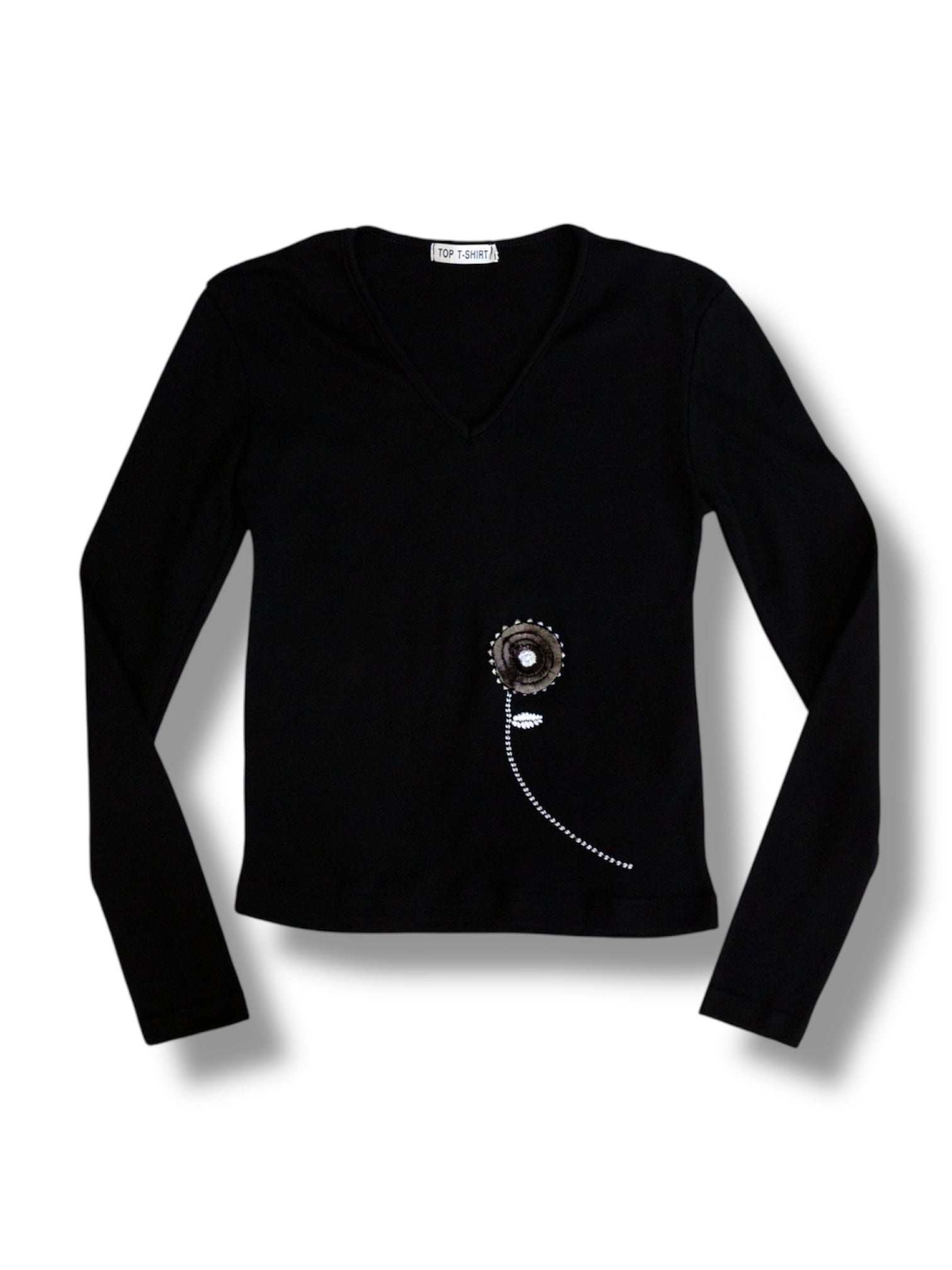 Deadstock Y2K top with embroidered flower