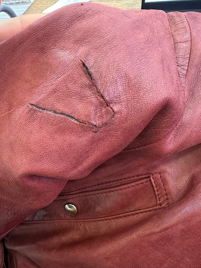 Vintage burgundy leather jacket (L)