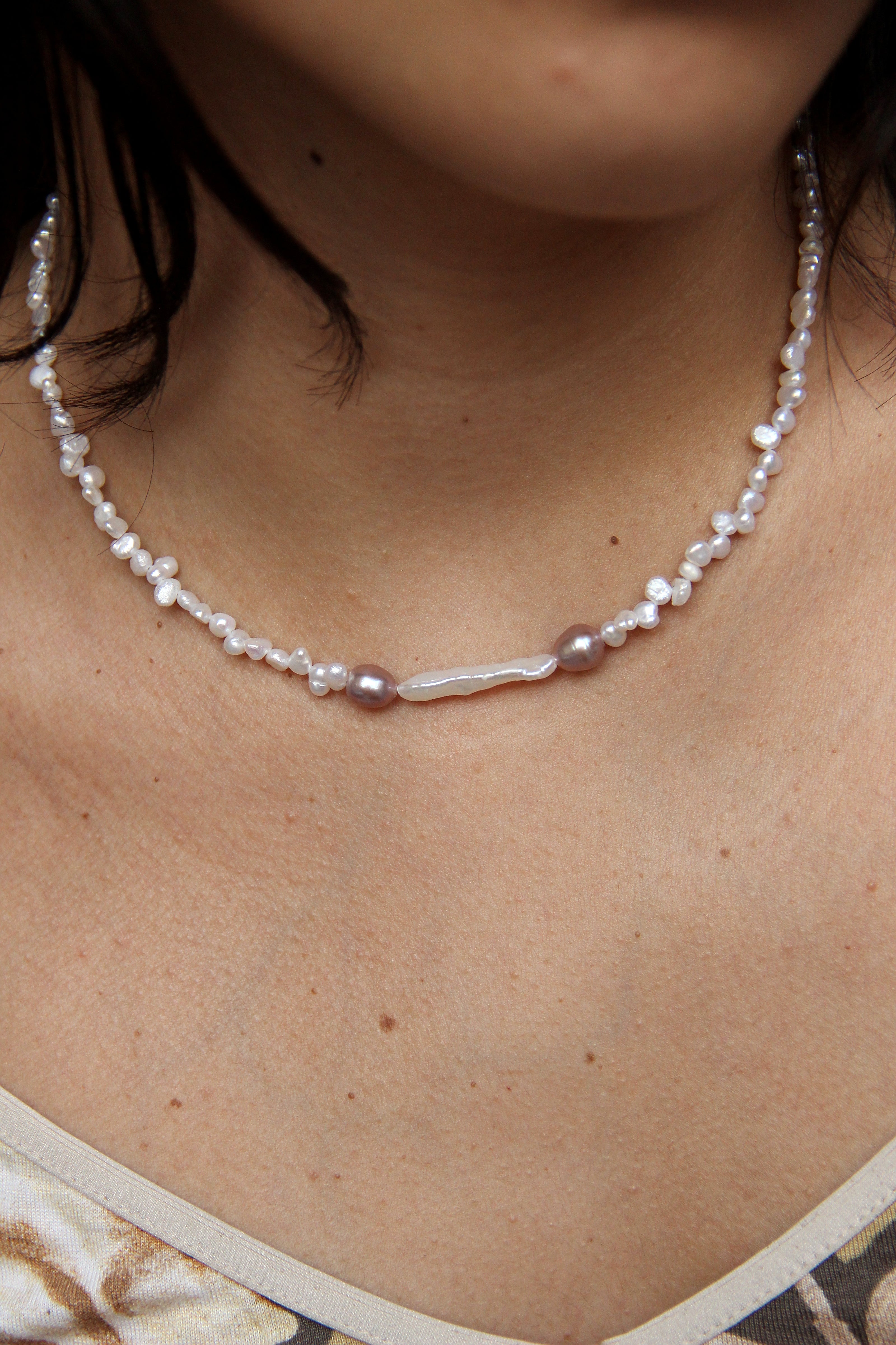 Handmade natural freshwater pearl necklace