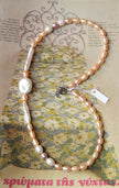 Handmade natural freshwater pearl necklace