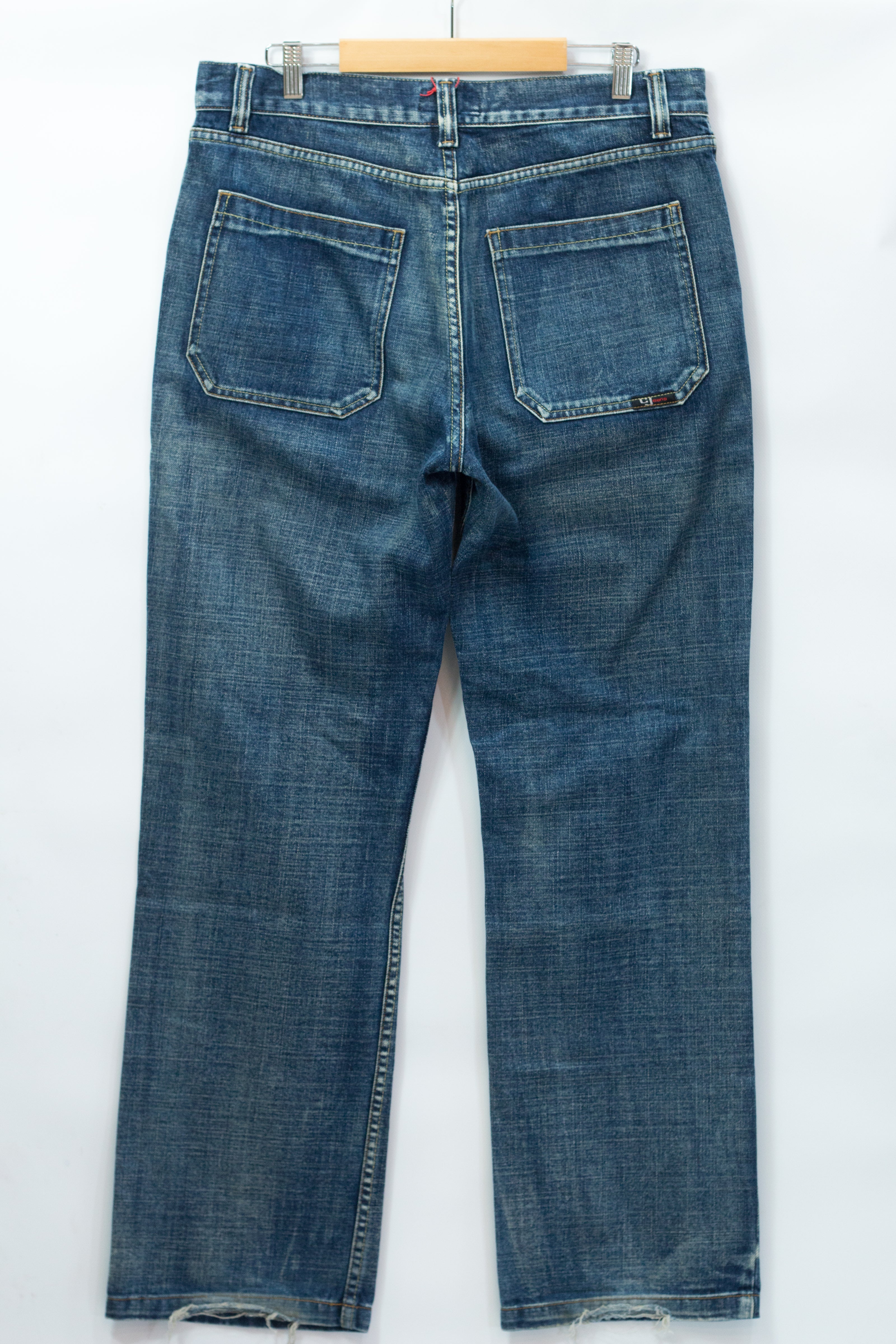 Super cute Y2K jeans