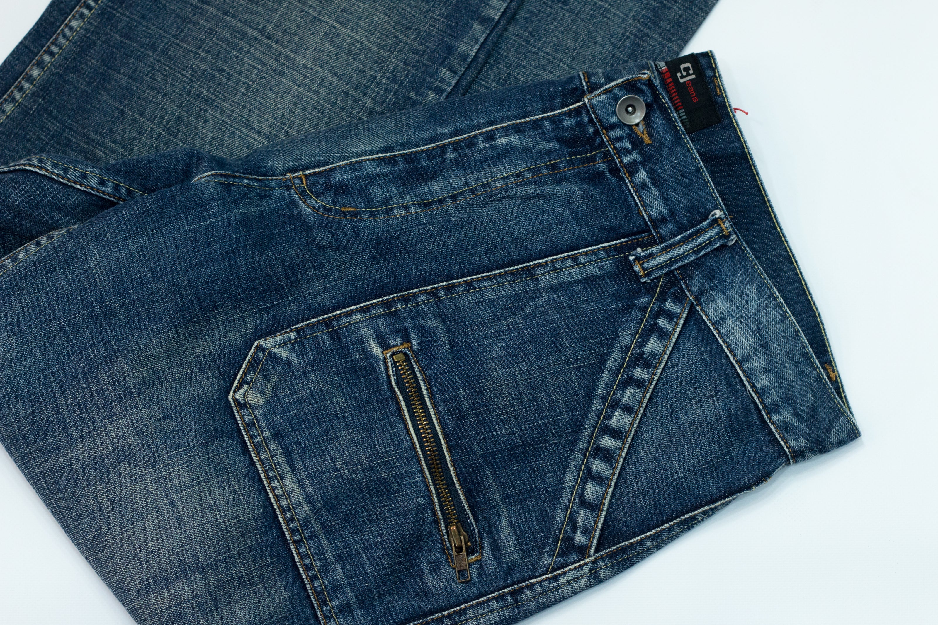 Super cute Y2K jeans