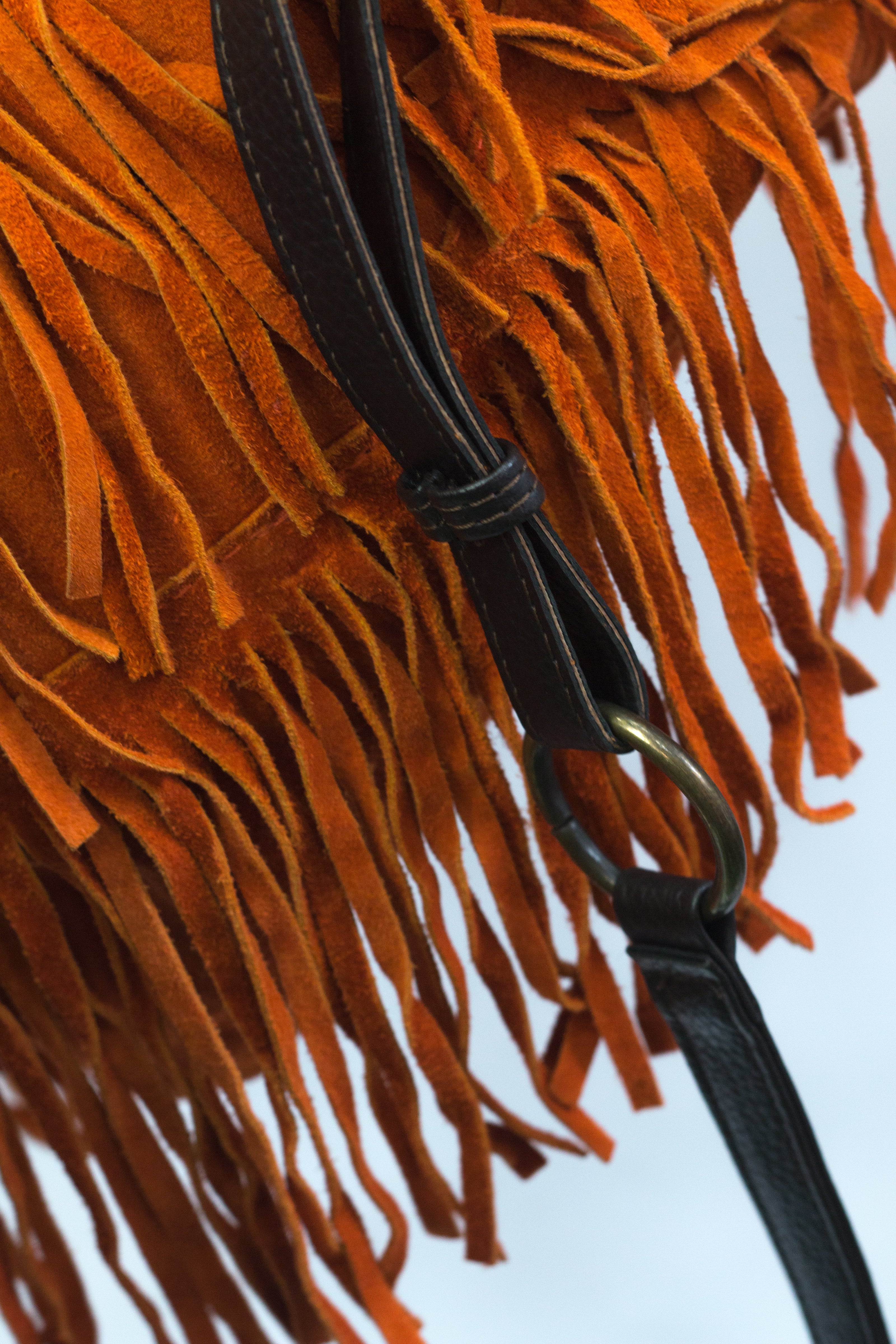 Stunning suede bag with fringe