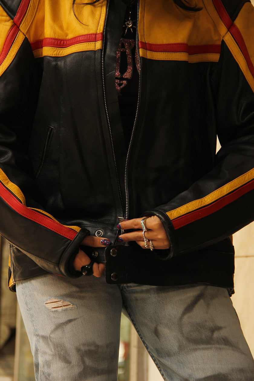 Vintage Men’s genuine leather motorcycle jacket (L)