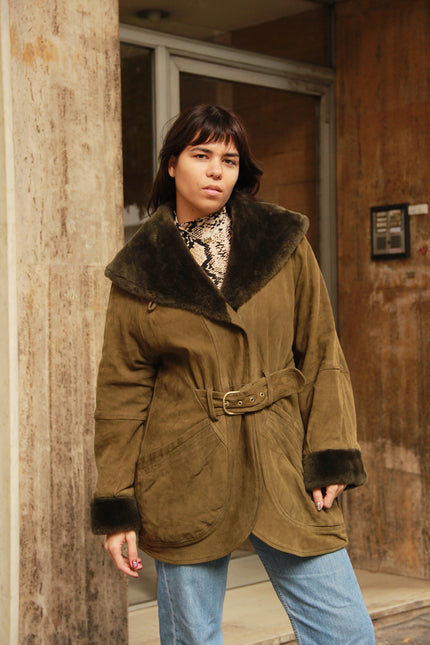 Vintage shearling coat (XL)