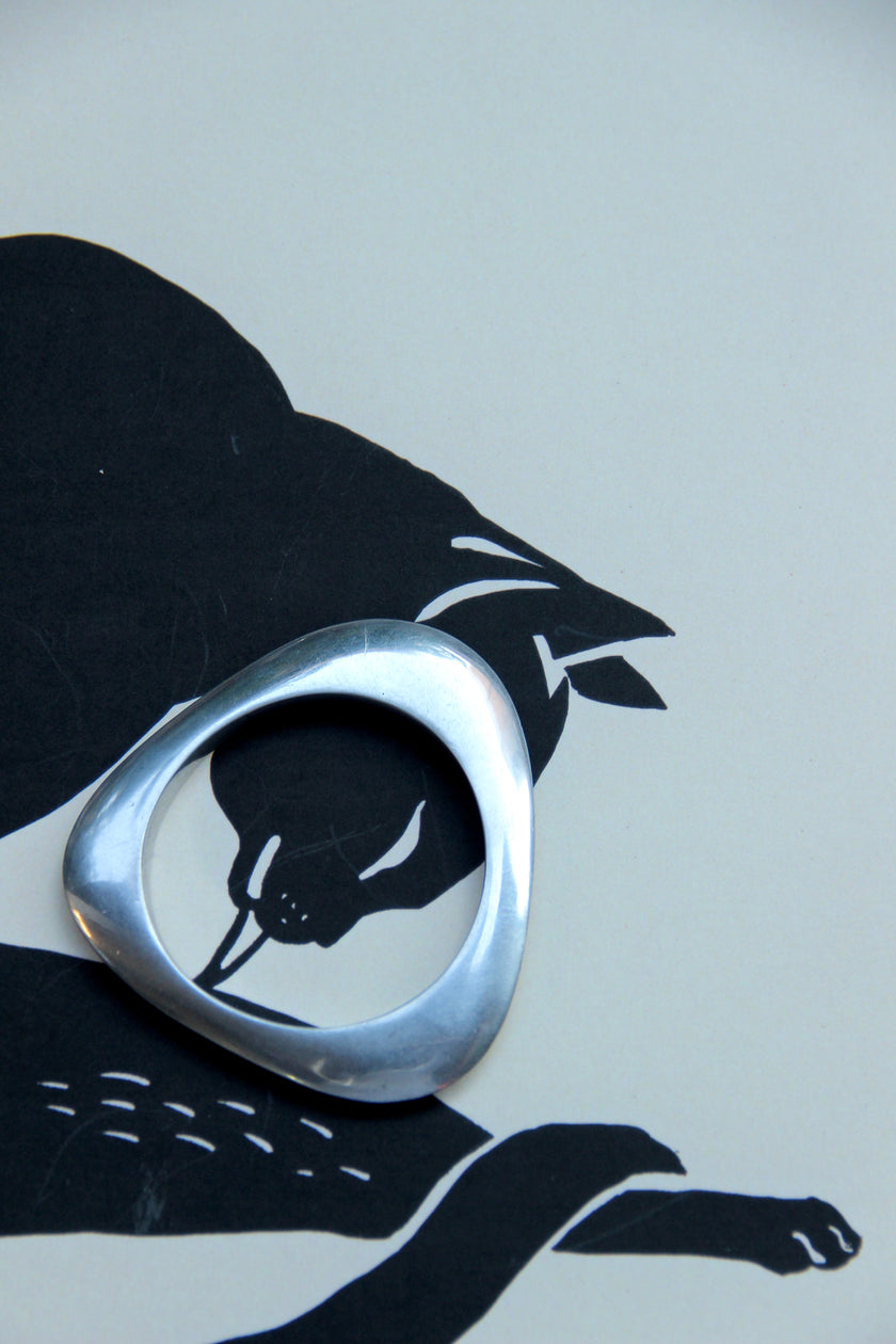 Silver toned bangle