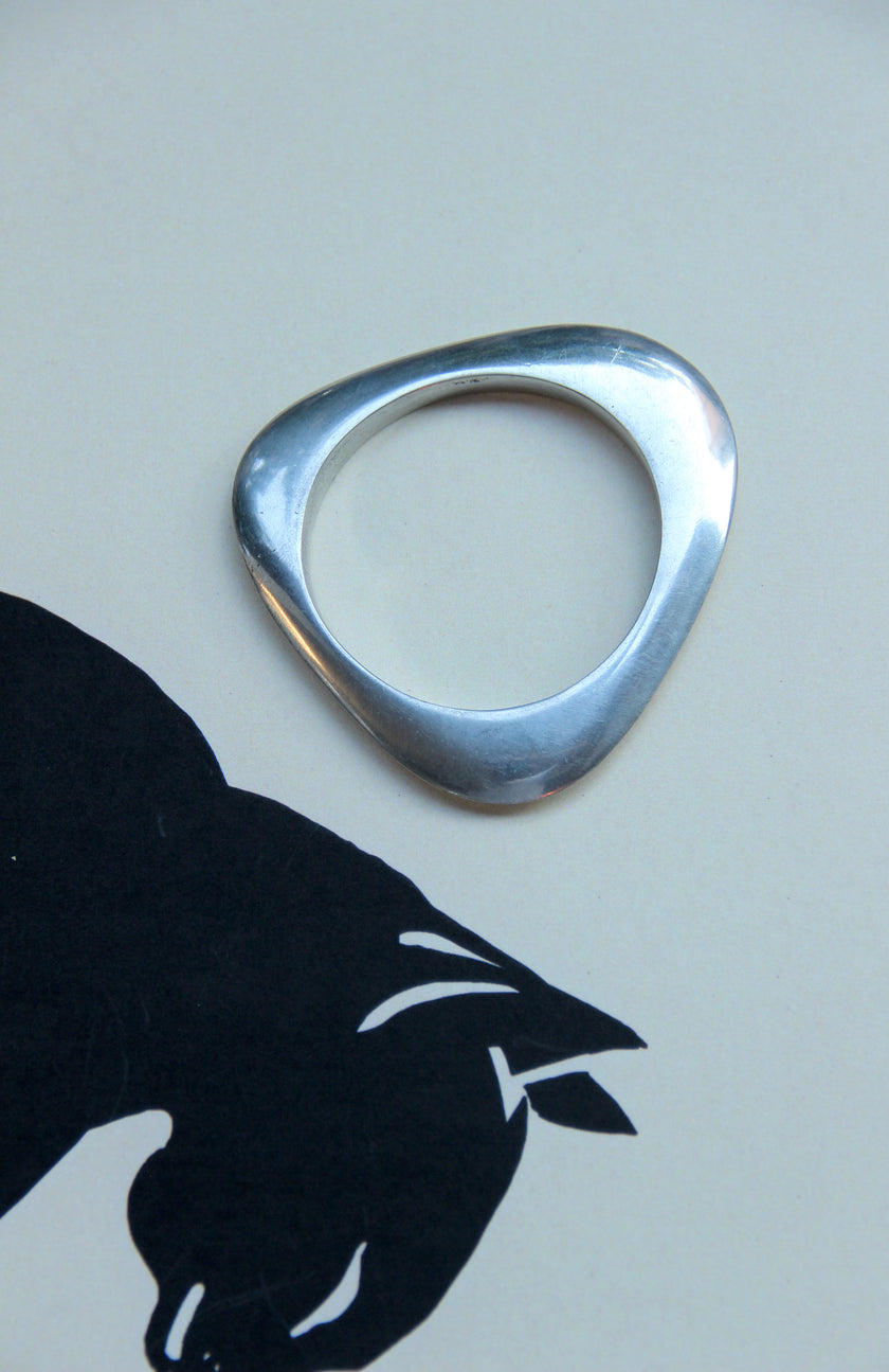 Silver toned bangle