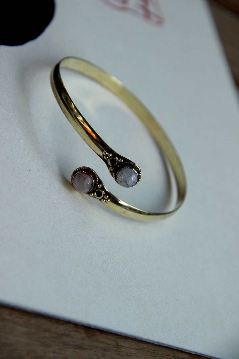 Stunning gold toned brass cuff bracelet (white stones)