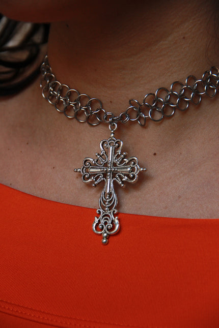 SUGARBLAZE cross chocker