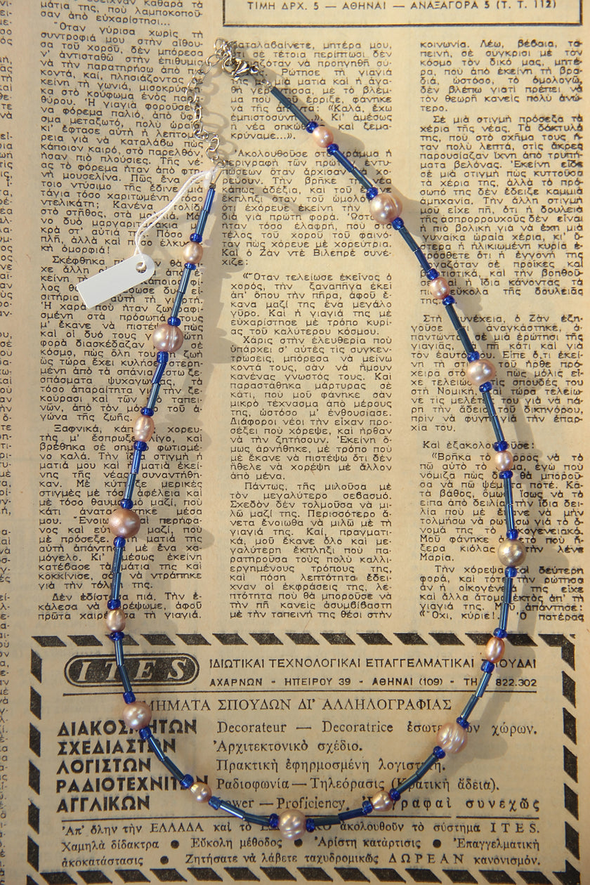 Beautiful dainty handmade necklace with natural pearls