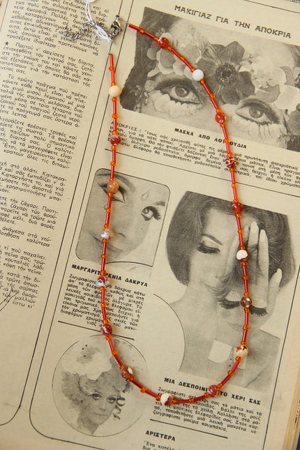Beautiful handmade necklace featuring Agate fire dragon vein