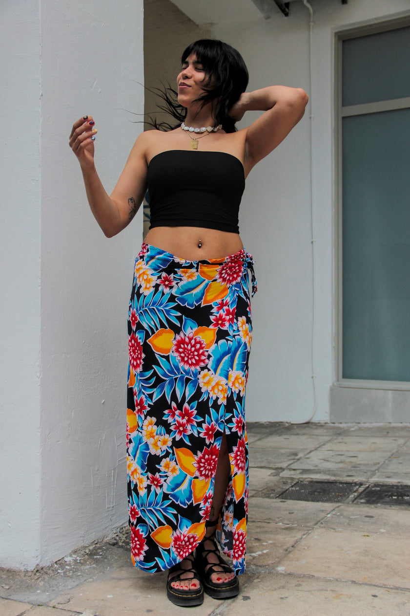 Super cute maxi funky patterned wrap skirt (XS/S)