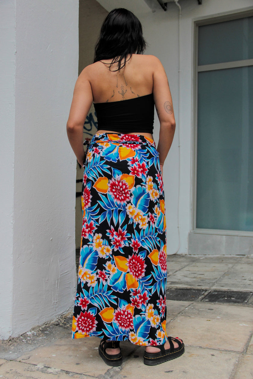Super cute maxi funky patterned wrap skirt (XS/S)