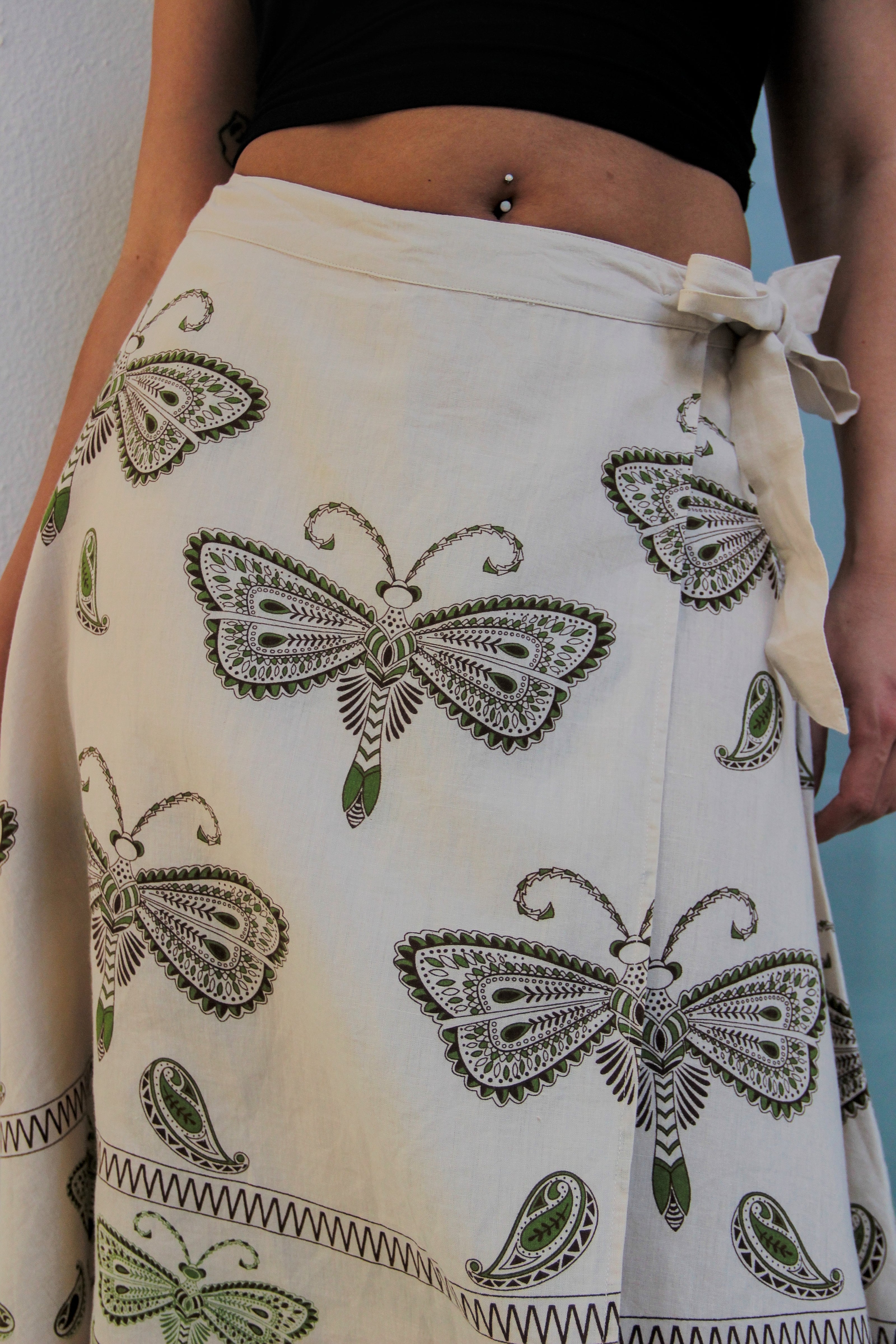 Super cute floral wrap skirt (M/L)