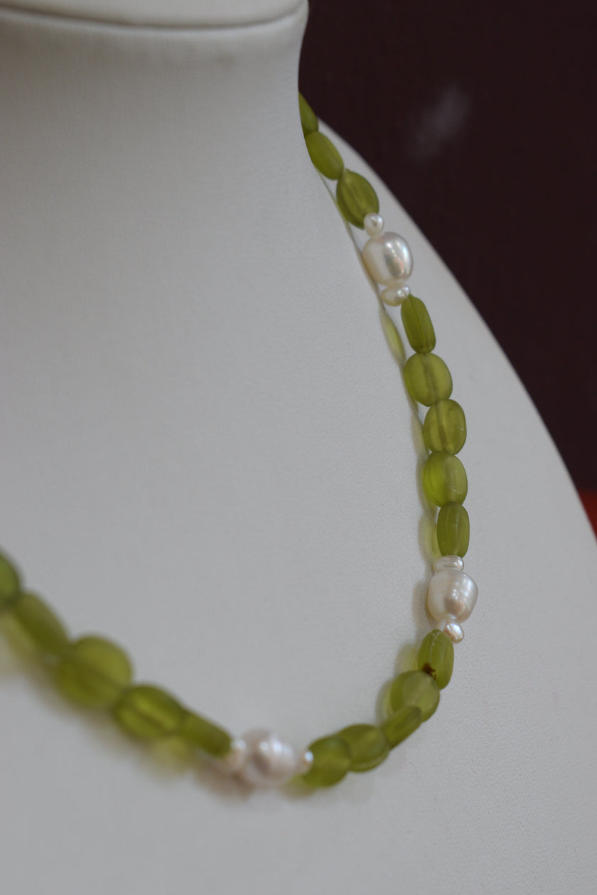 Handmade Natural Freshwater Pearl & Green Glass Bead Necklace