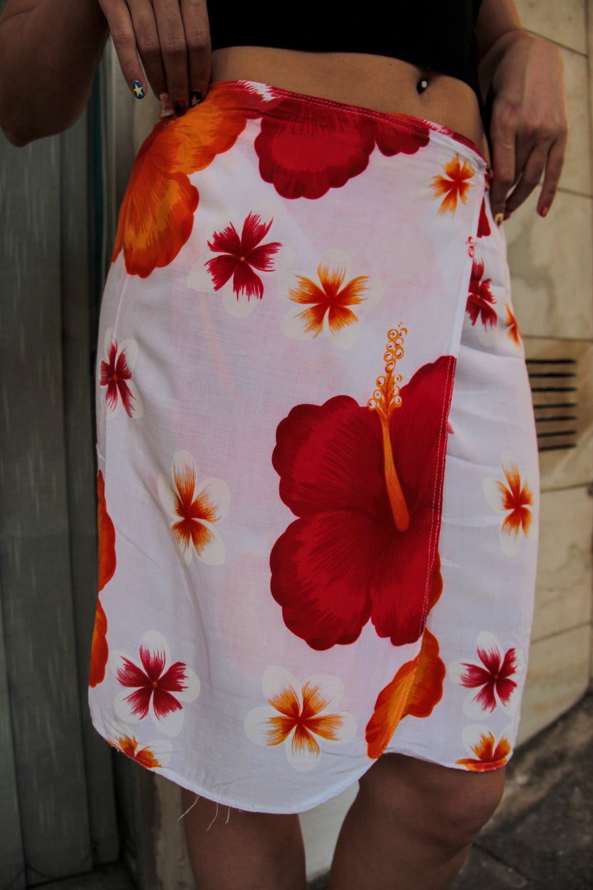 Super cute floral wrap skirt (M/XL)