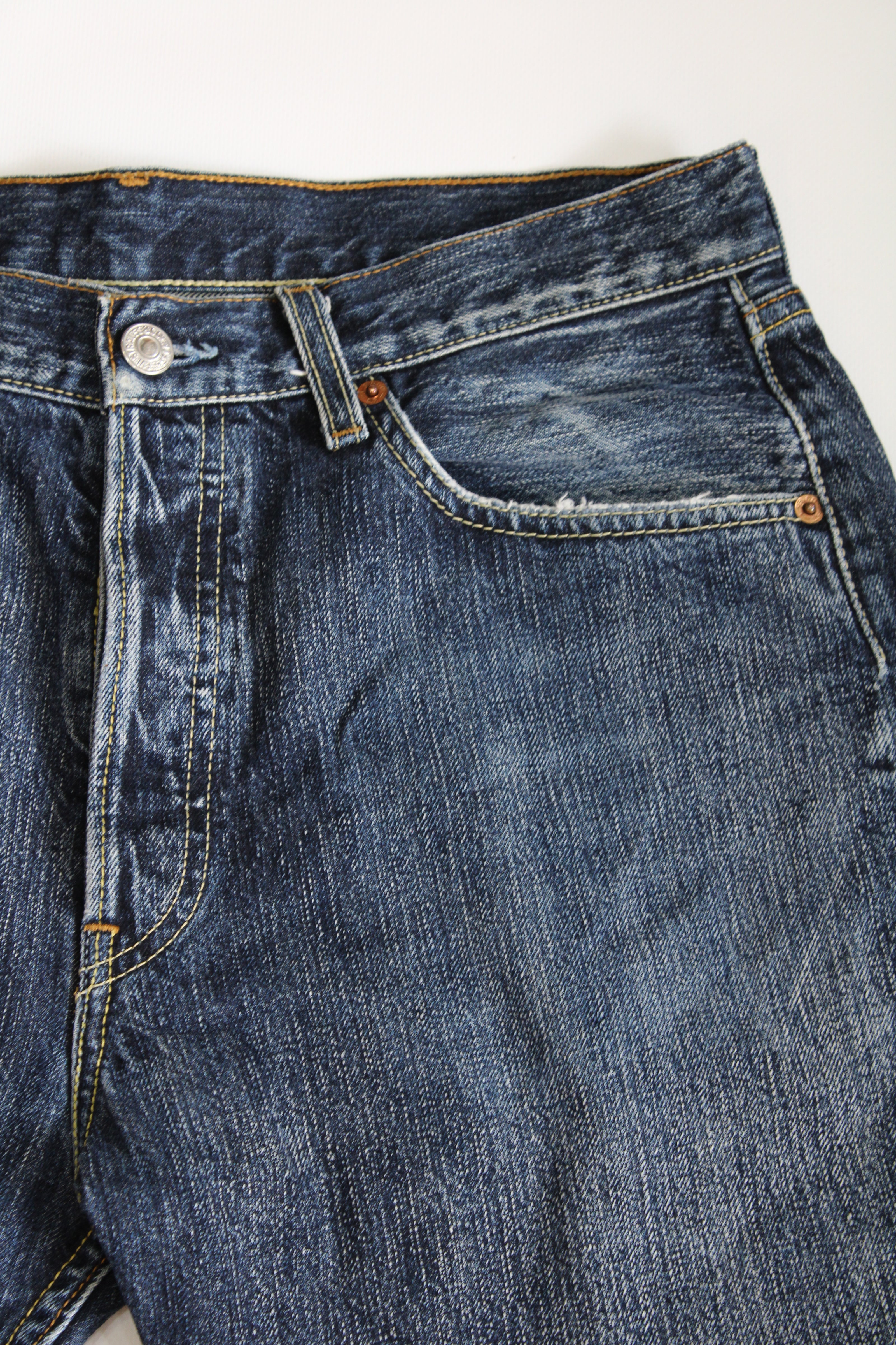 Levi’s 501 denim shorts W33