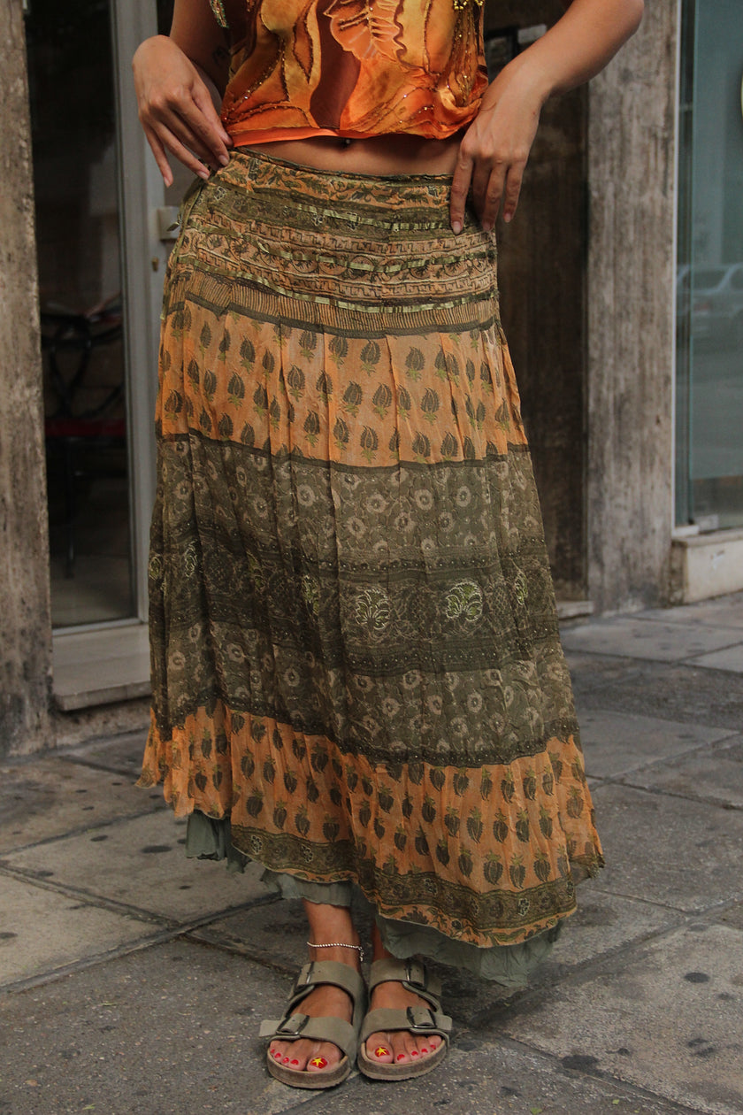 Vintage maxi boho skirt (S/M)