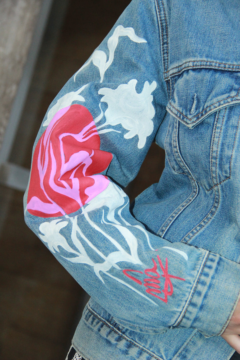Handpainted Woman's Levis denim jacket (L)
