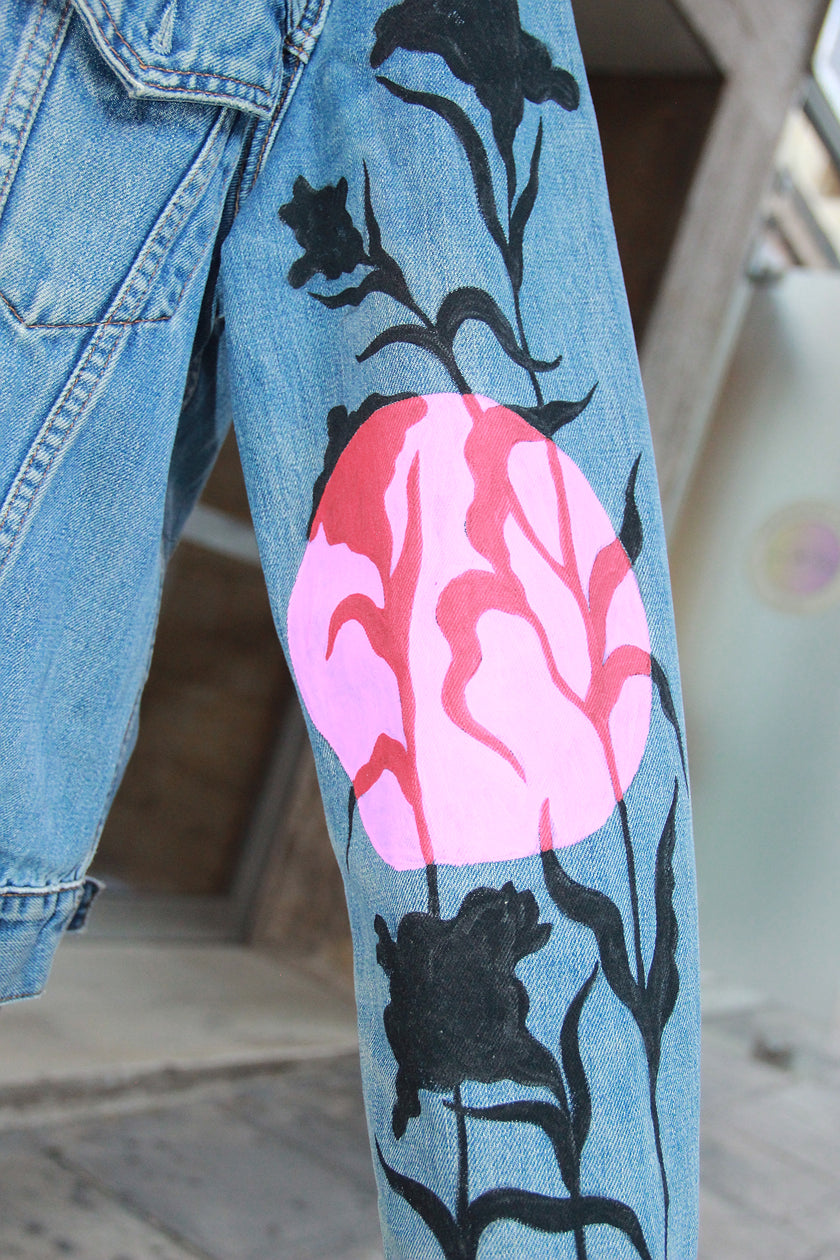 Handpainted Woman's Levis denim jacket (L)