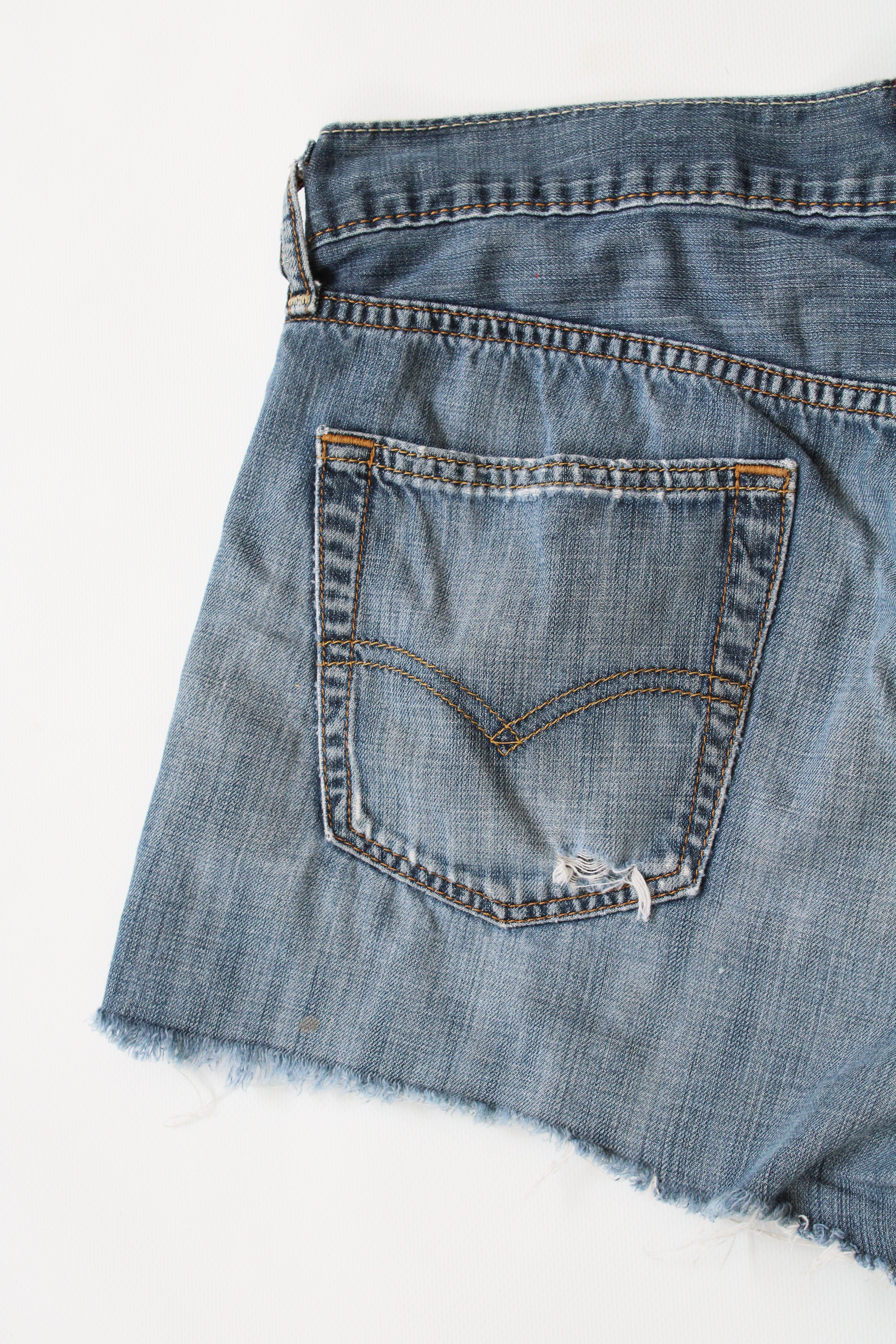 Levi’s 514 denim hot shorts