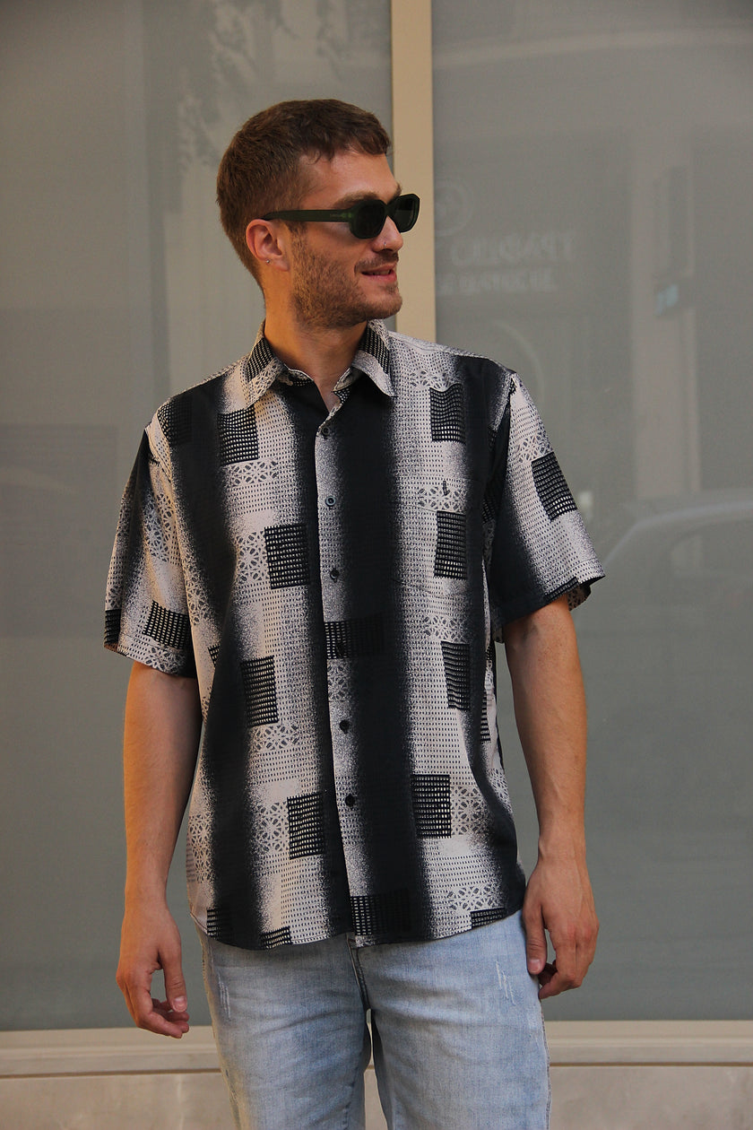 Vintage funky patterned shirt (L)