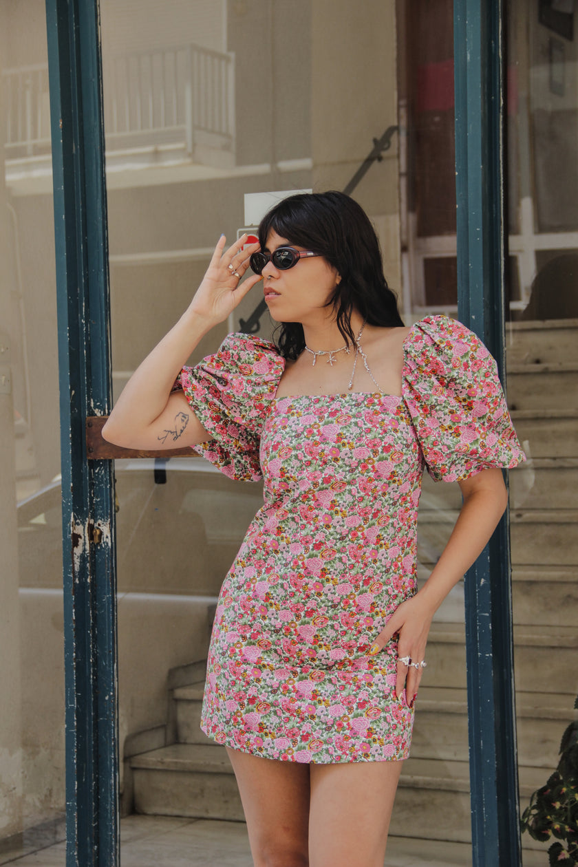 Stunning Romantic floral dress (M/L)
