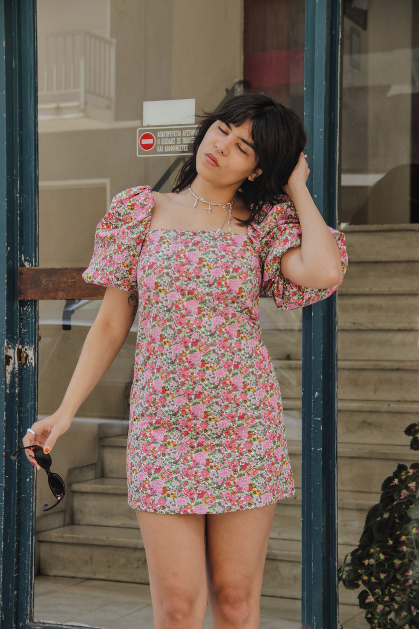 Stunning Romantic floral dress (M/L)