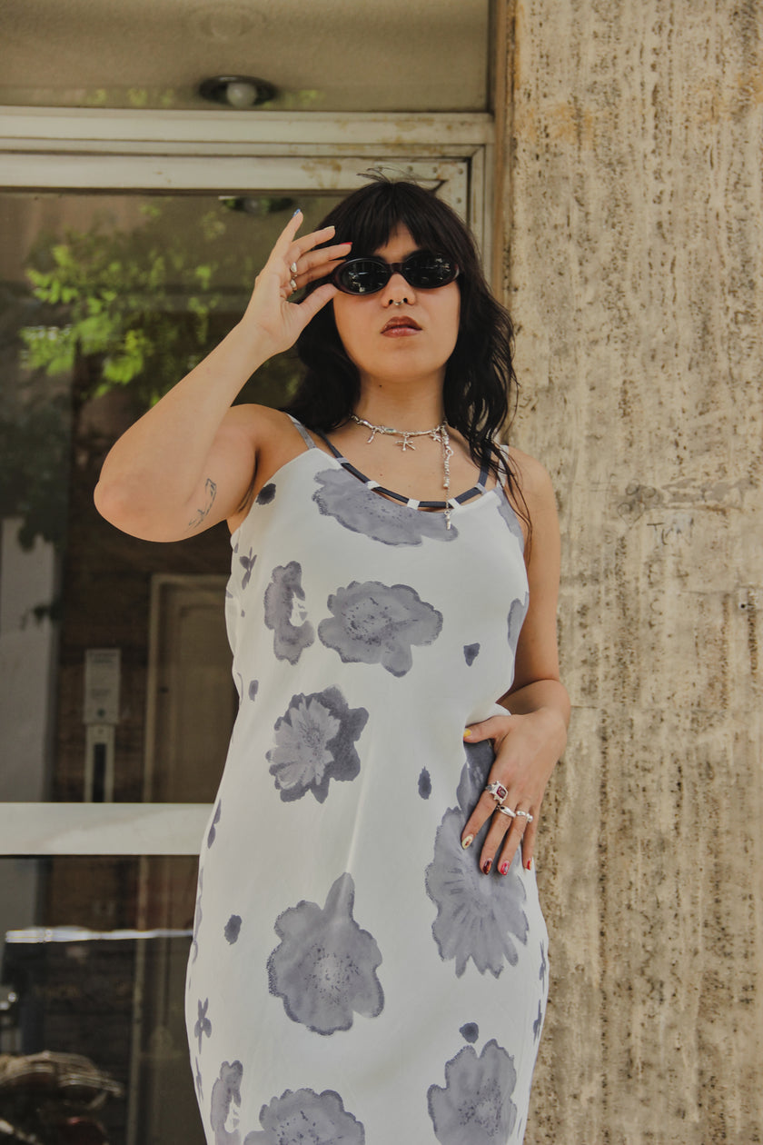 Beautiful vintage floral dress (M/L)