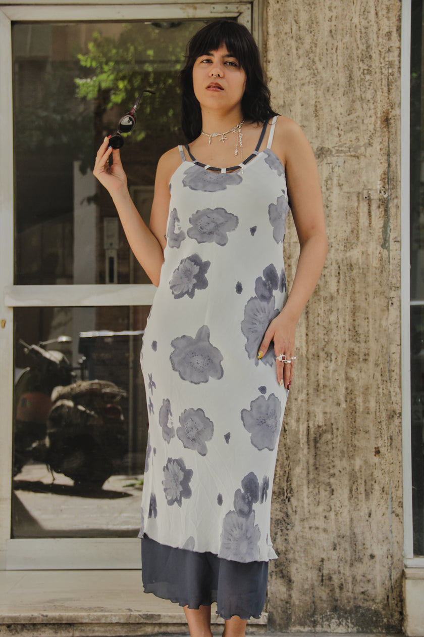 Beautiful vintage floral dress (M/L)